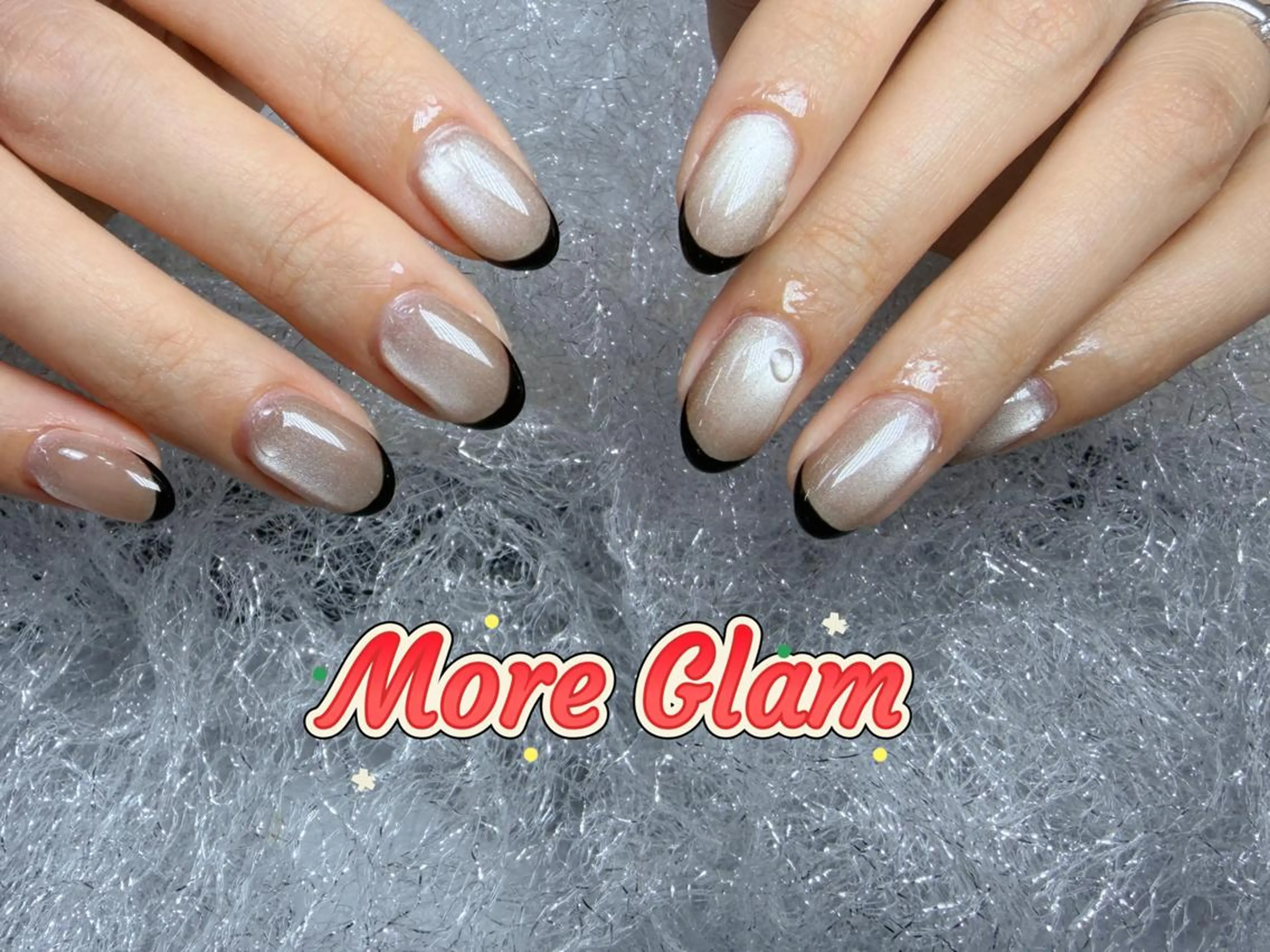 ネイル 長さ出し フットネイル フレンチネイル ジェルネイル ガラスフレンチ MoreGlam Nailsのネイルデザイン