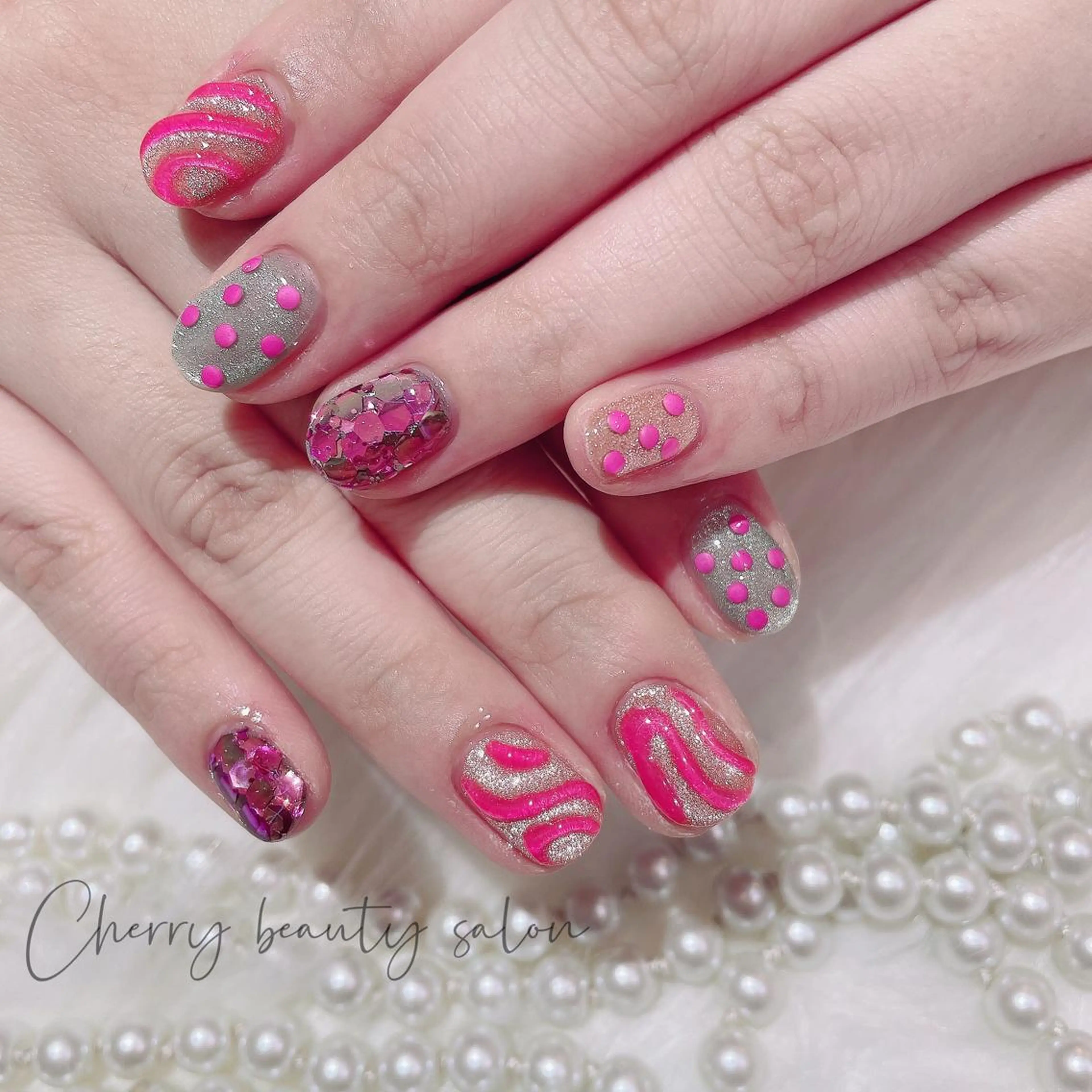 ネイル SAKURA 🍒のネイルデザイン