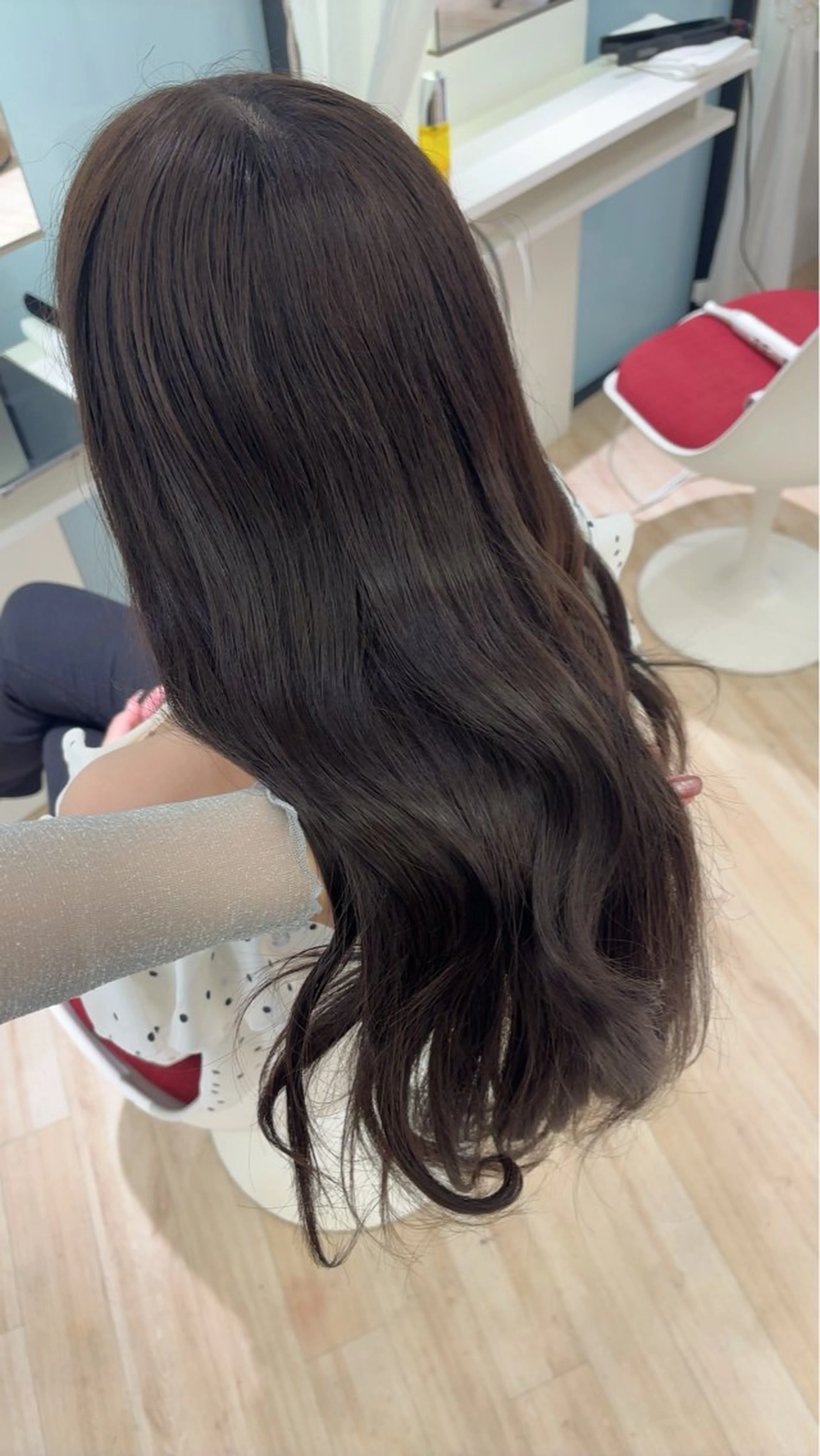 ロング カラー ParveMix 岡本えりかのヘアスタイル