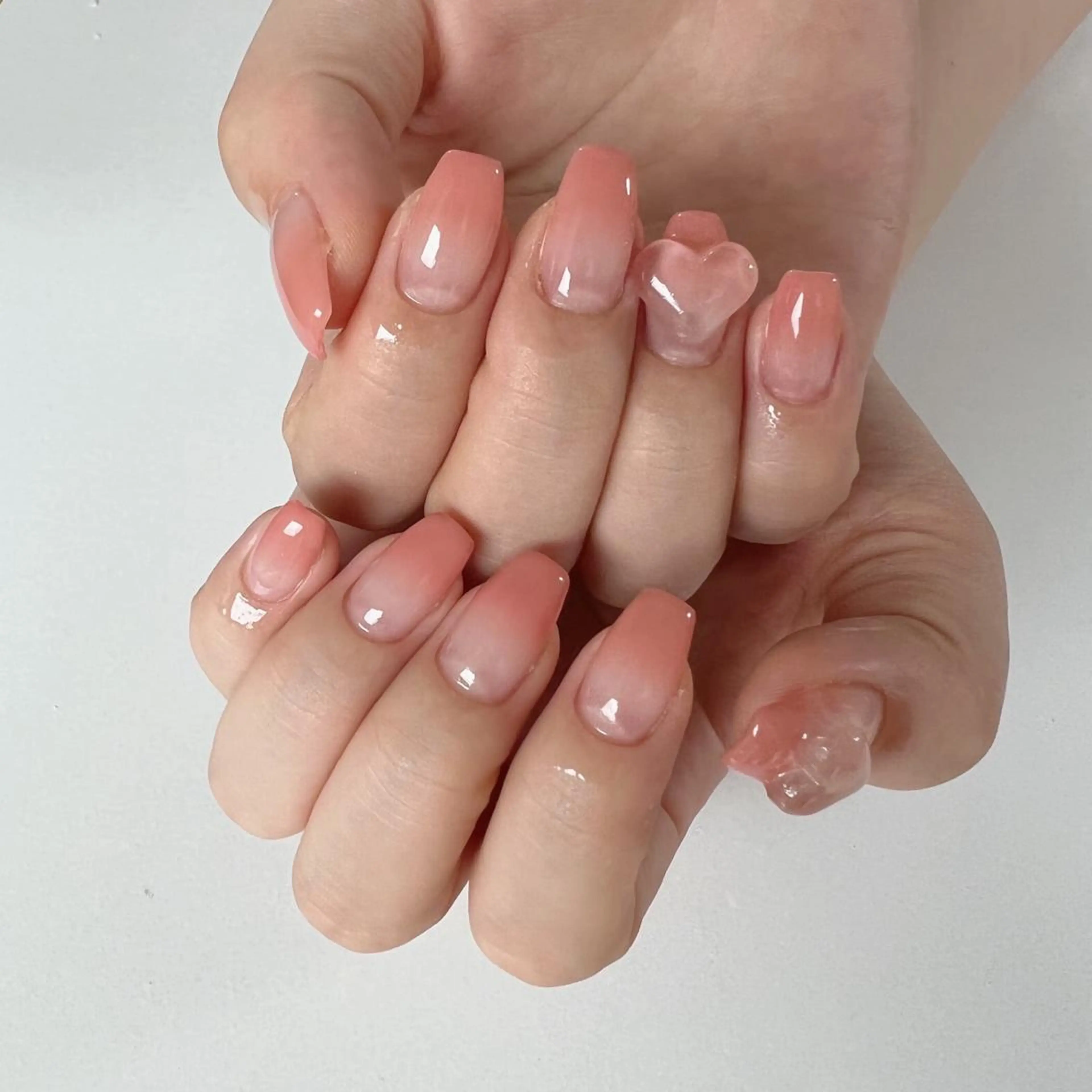 ネイル ハート ハンドネイル 川端 京香のネイルデザイン