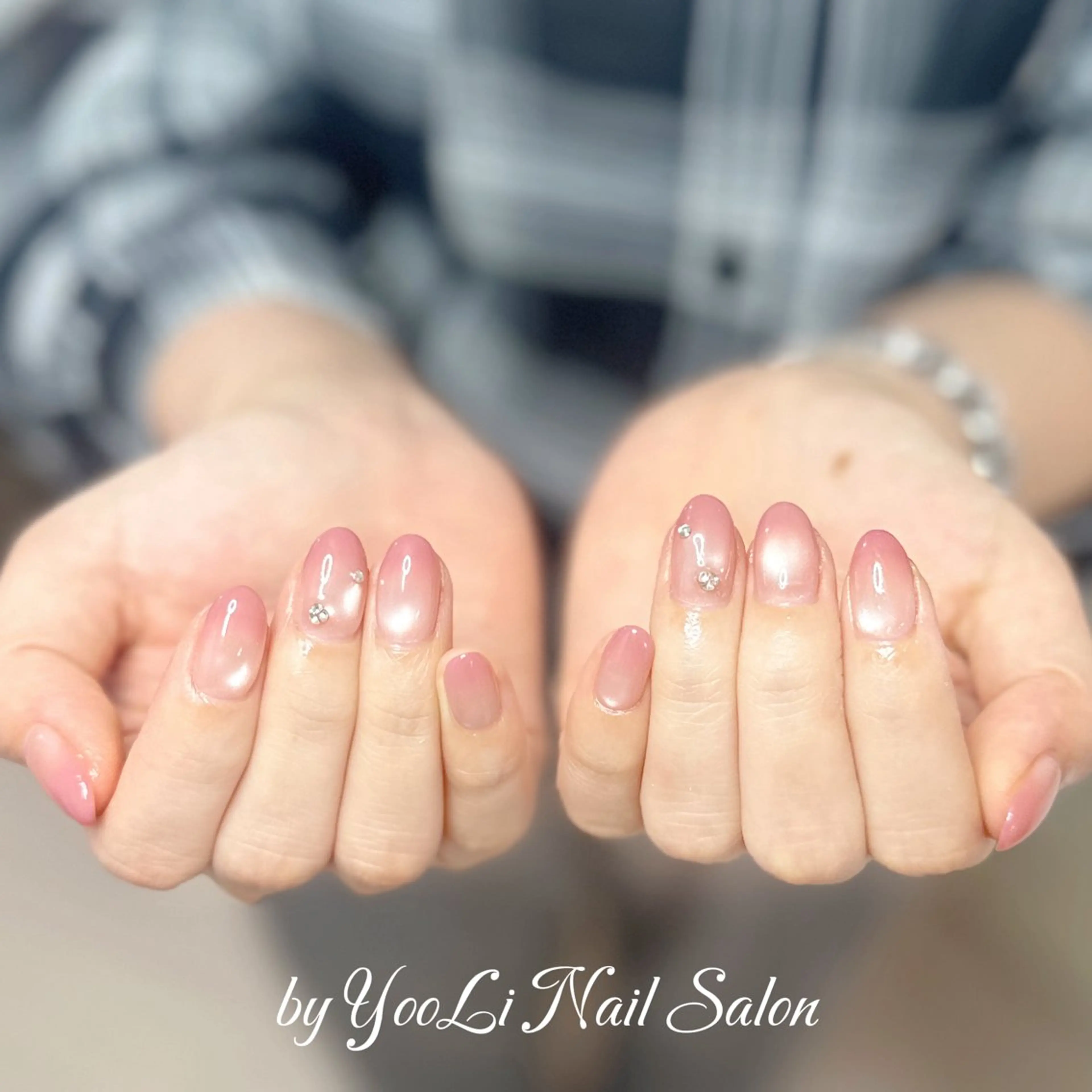 ネイル アートネイル オーロラネイル チークネイル フレンチネイル ガラスフレンチ 🎀セ リ🎀のネイルデザイン