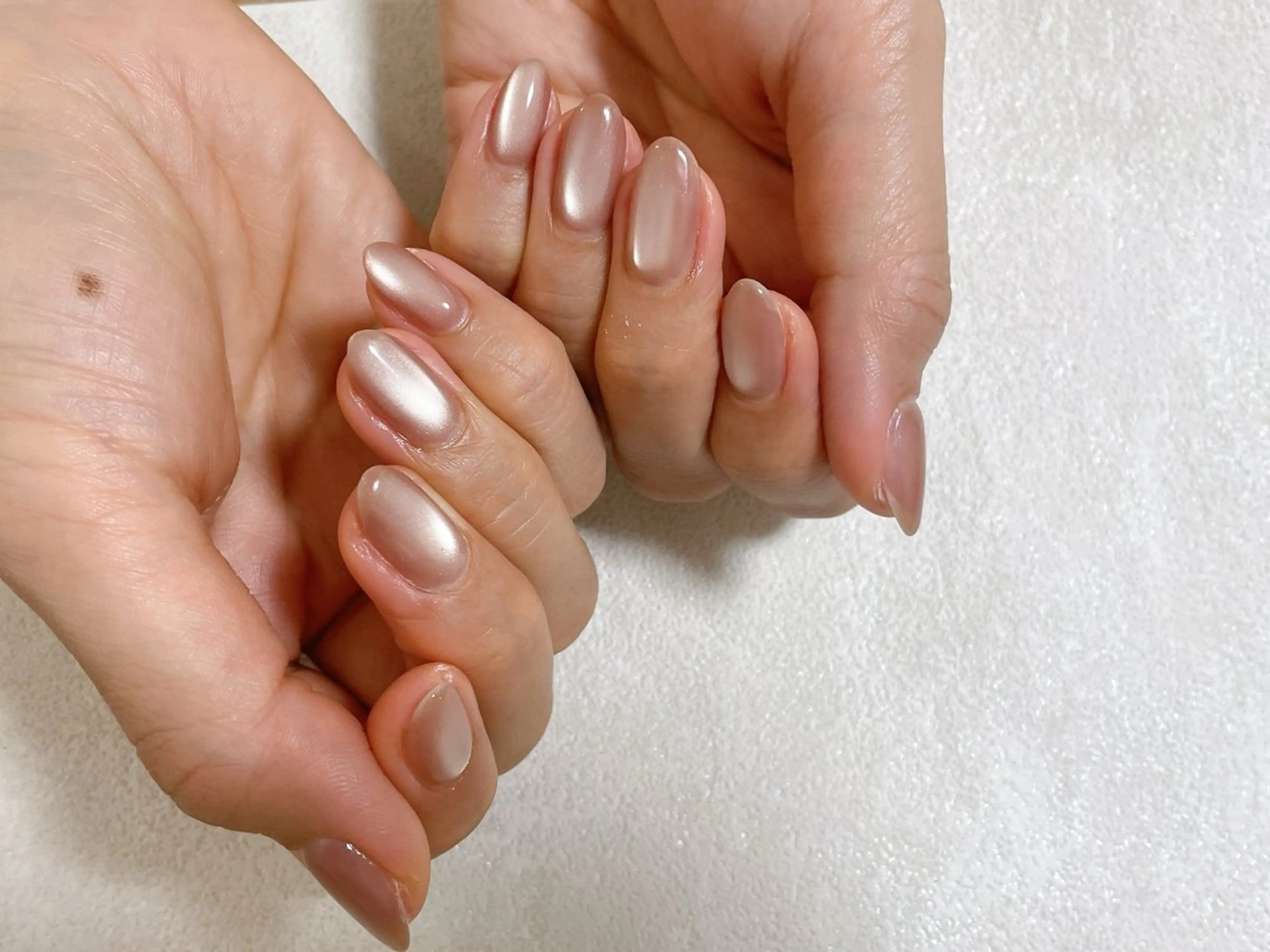 ネイル オーロラネイル ブラウン フットネイル フレンチネイル ジェルネイル ハンドネイル Mogu nail 二子玉川のネイルデザイン