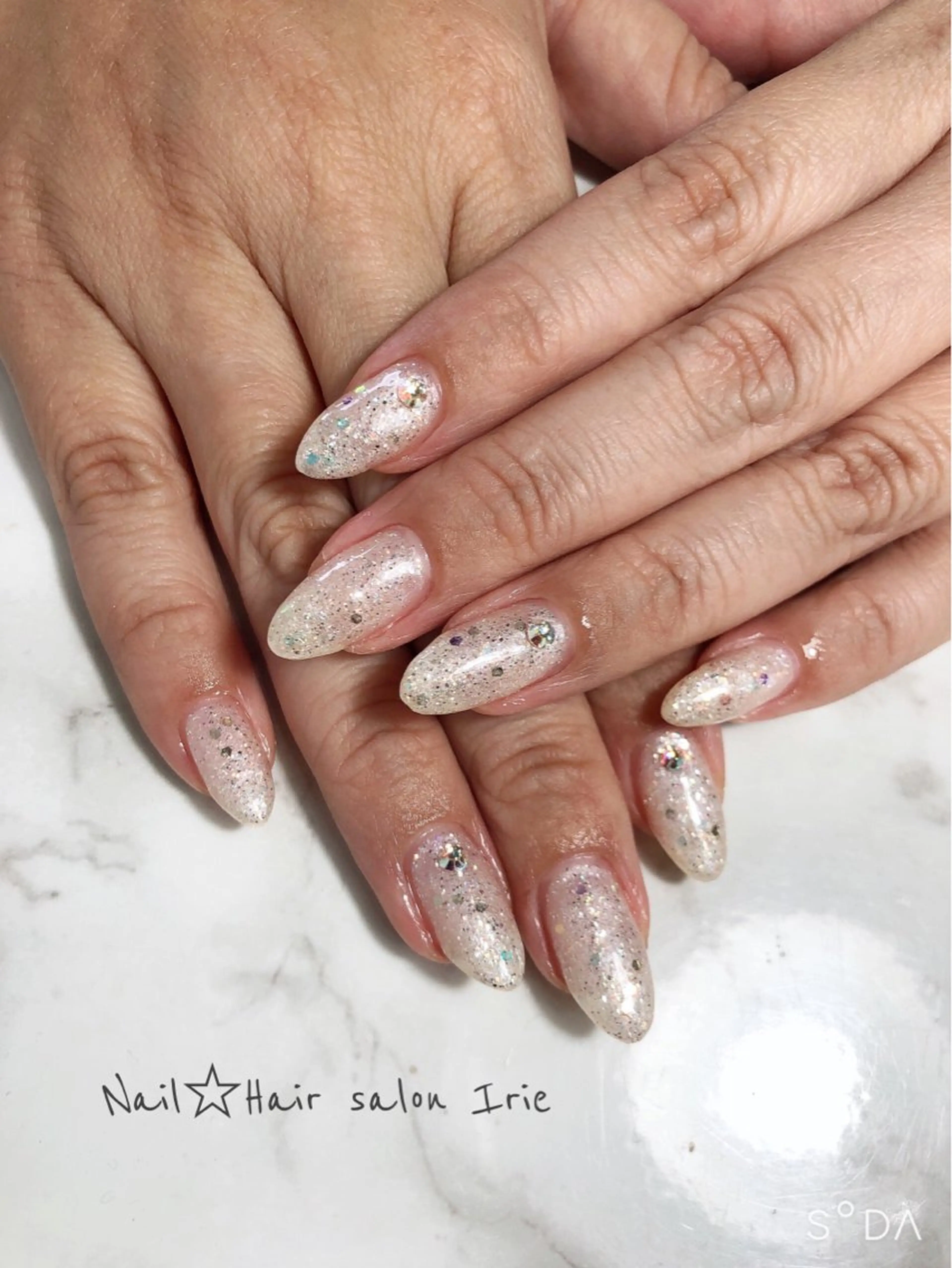 ネイル Hair salon Irie所属・與儀 知佳のネイルデザイン