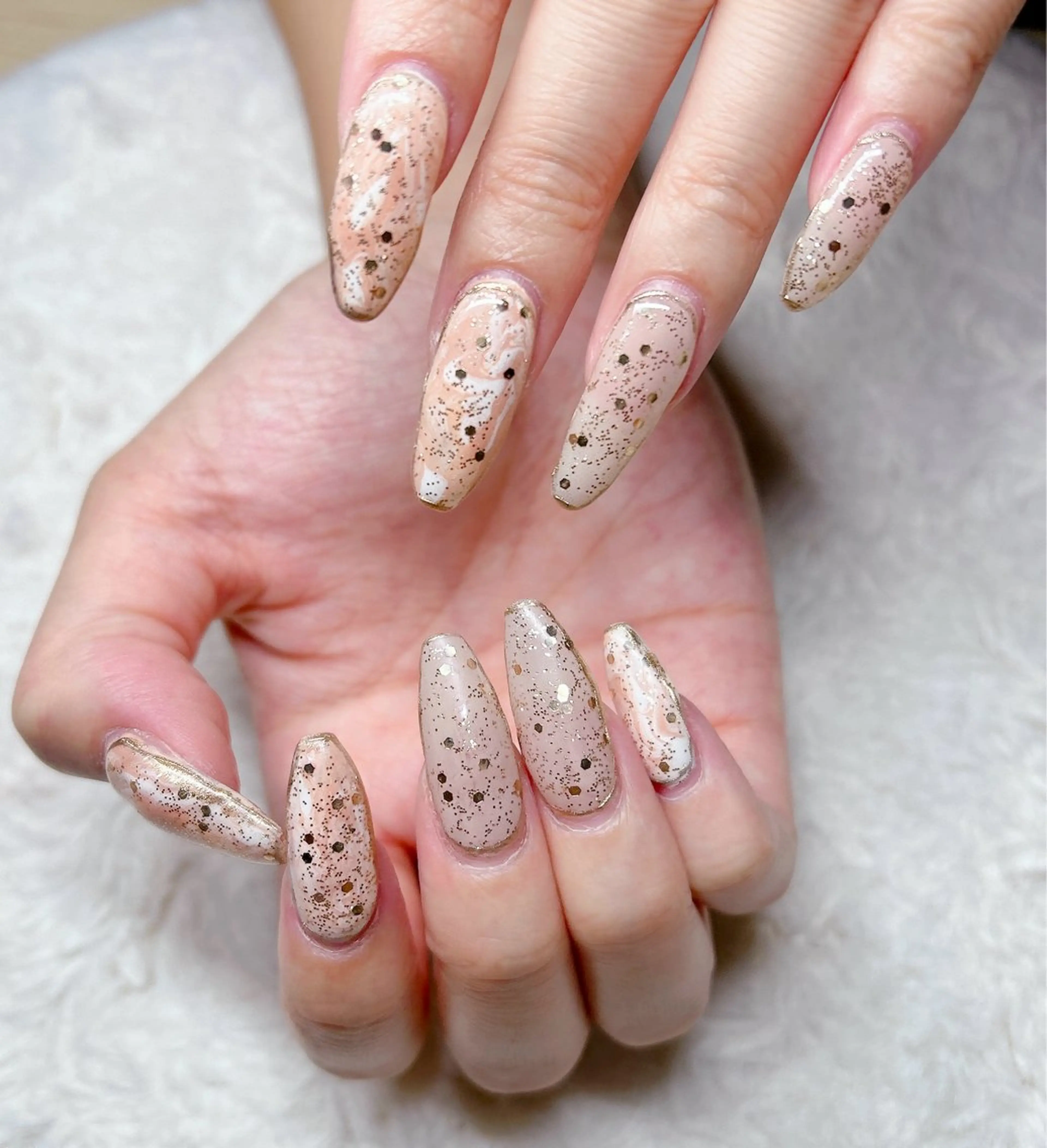 ネイル キラキラネイル ラメ(グリッター) ミラーネイル ニュアンスネイル 冬ネイル ハンドネイル ハンドケア kaenail 瑞江のネイルデザイン