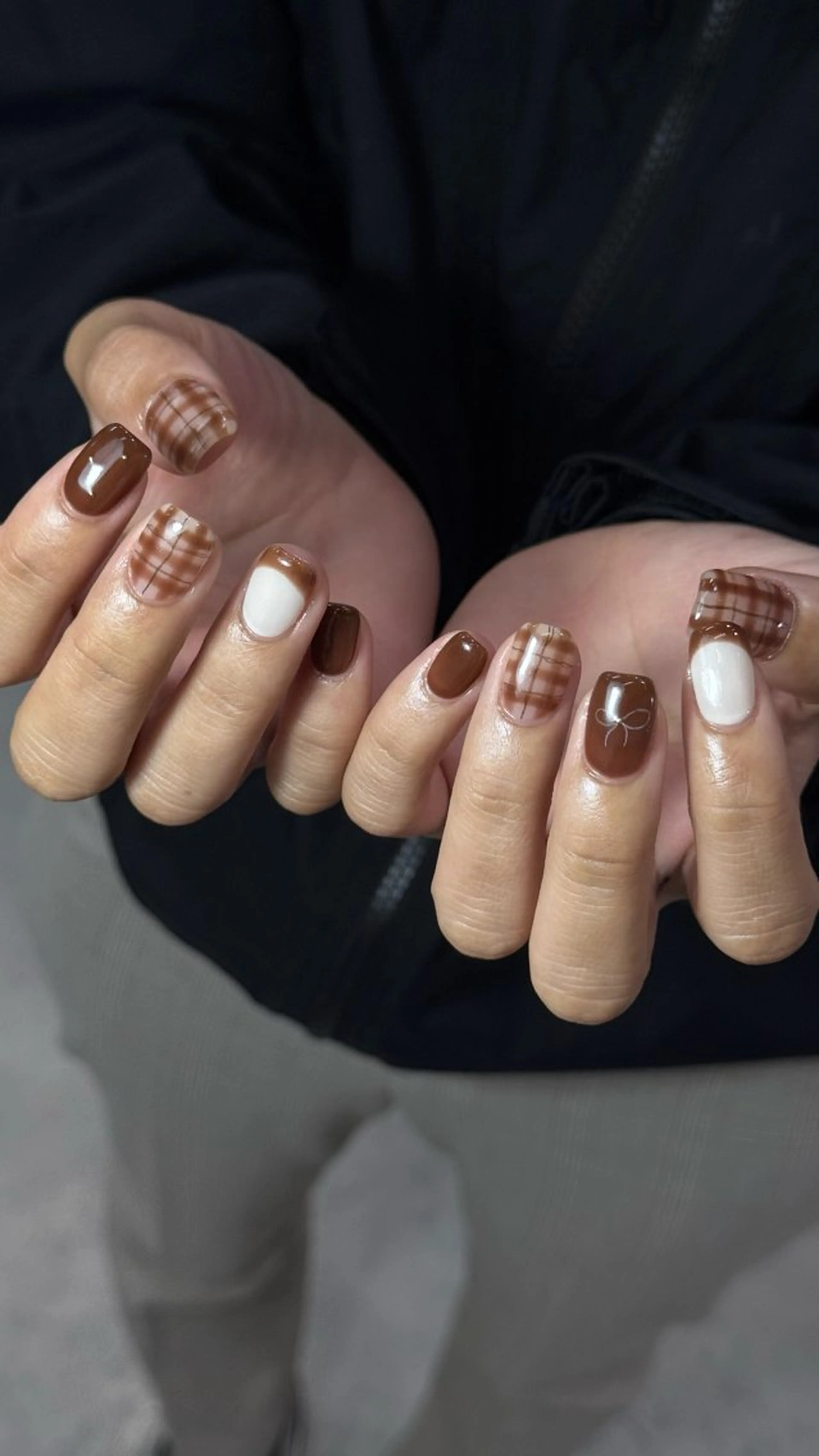 ネイル アートネイル ブラウン ハンドネイル Momoka ネイリスト福岡/薬院のネイルデザイン