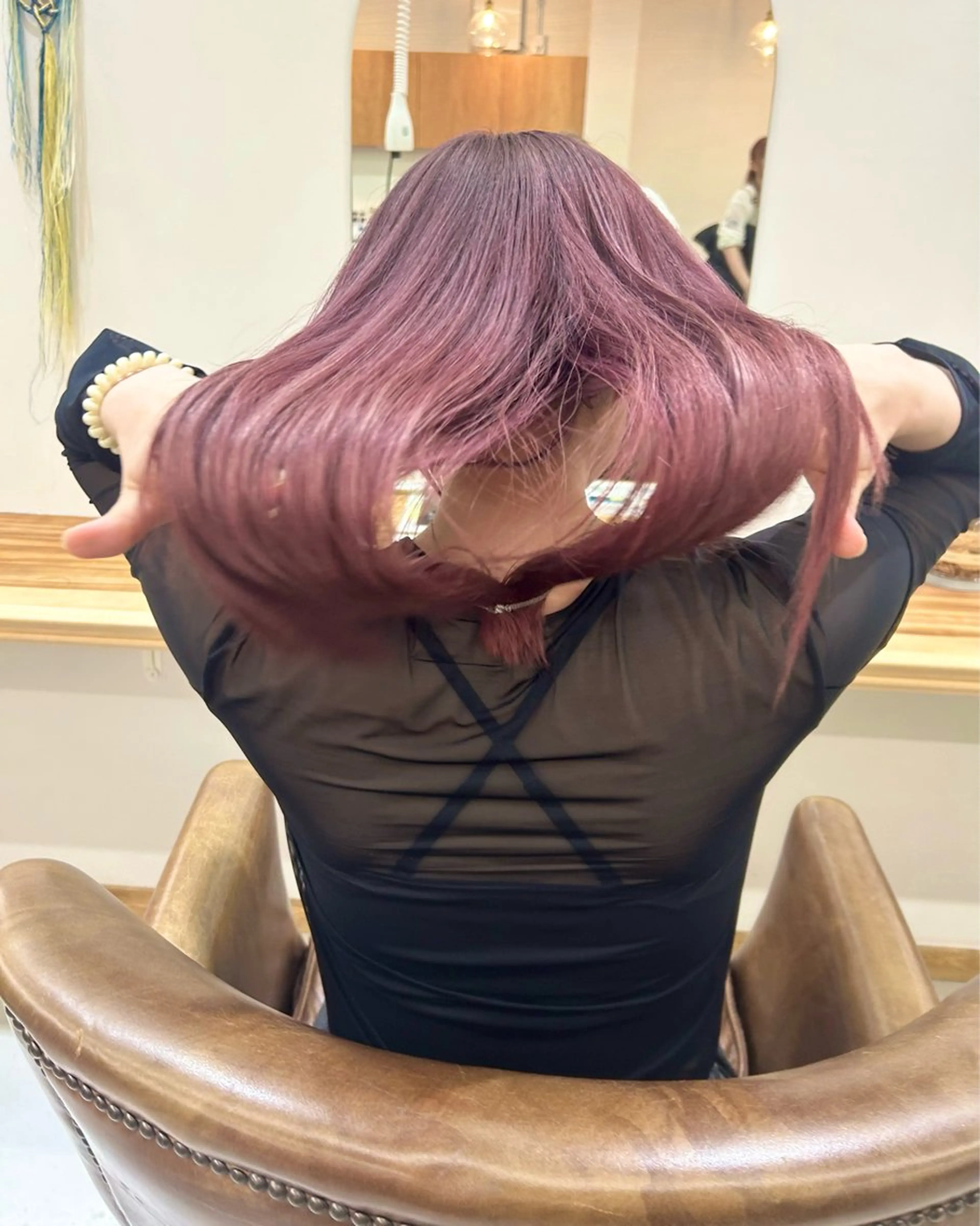 セミロング カラー パーマ ヘアアレンジ 髪と音処　マトぺ所属・デザインカラー/ボブ ブリーチカラー/ユリのヘアスタイル