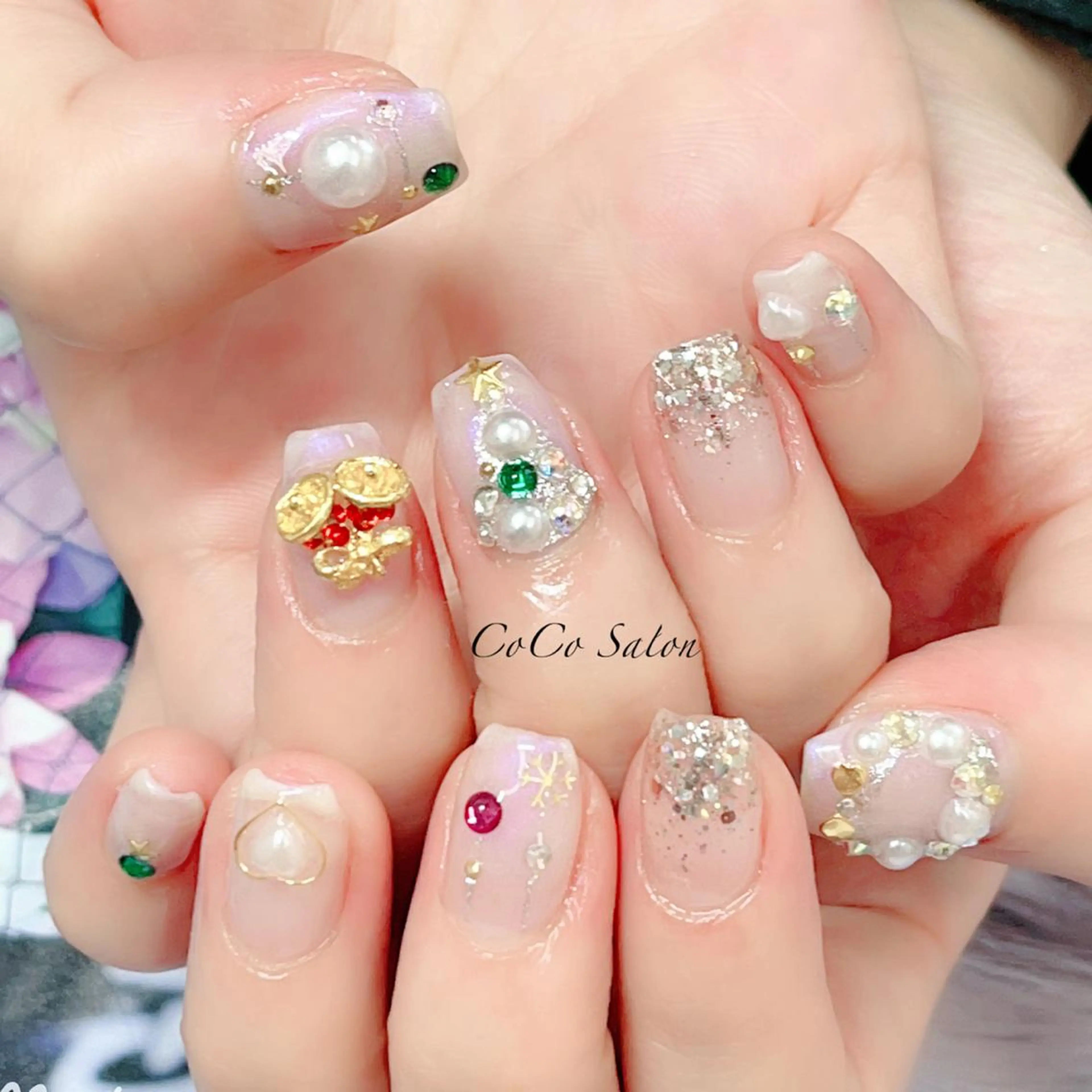 ネイル 長さ出し ジェルネイル グラデーション ハート ホログラムネイル ハンドネイル CoCoSalon ネイル/まつ毛予約のネイルデザイン