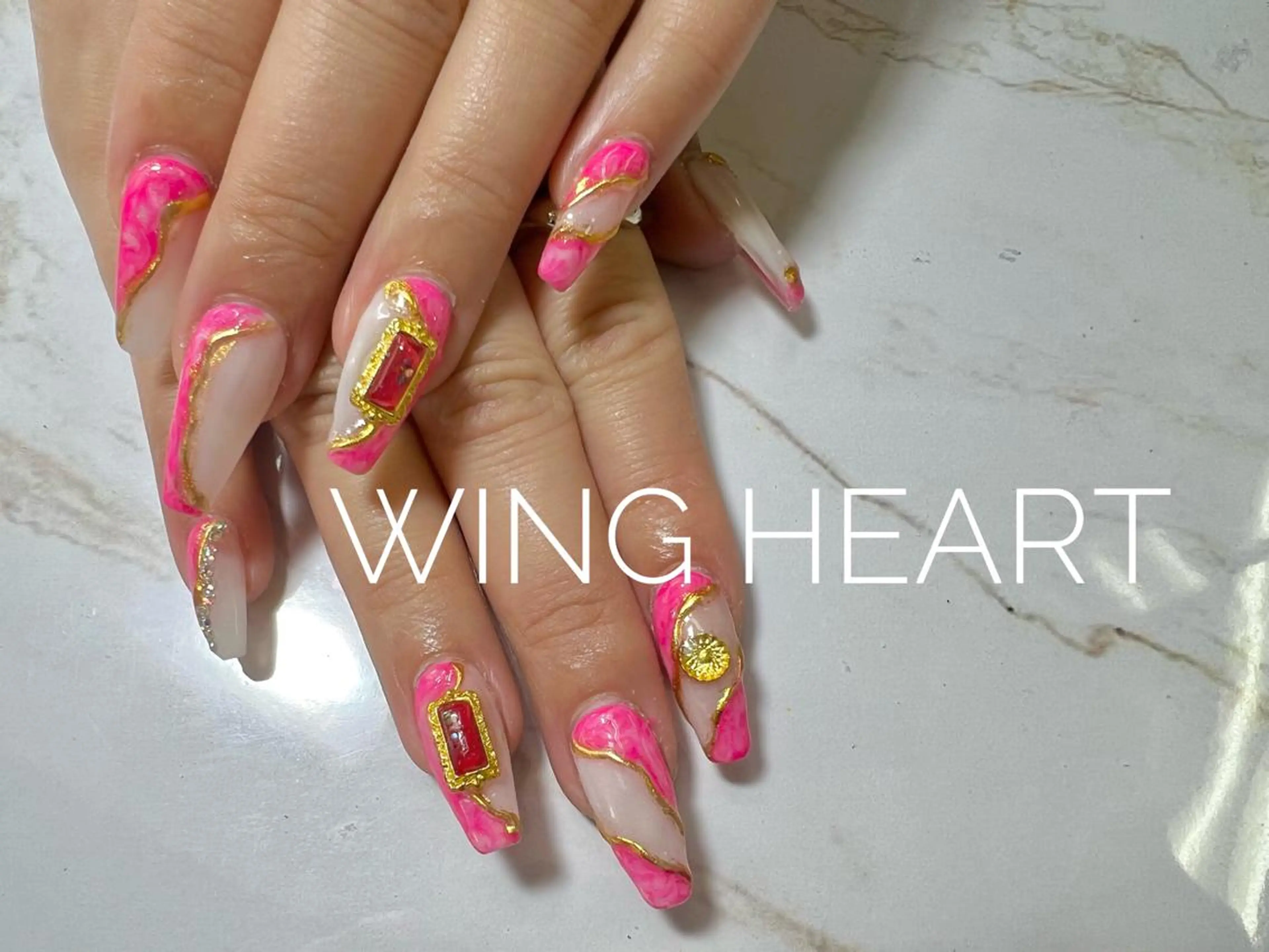 ネイル I. AYUMIのネイルデザイン