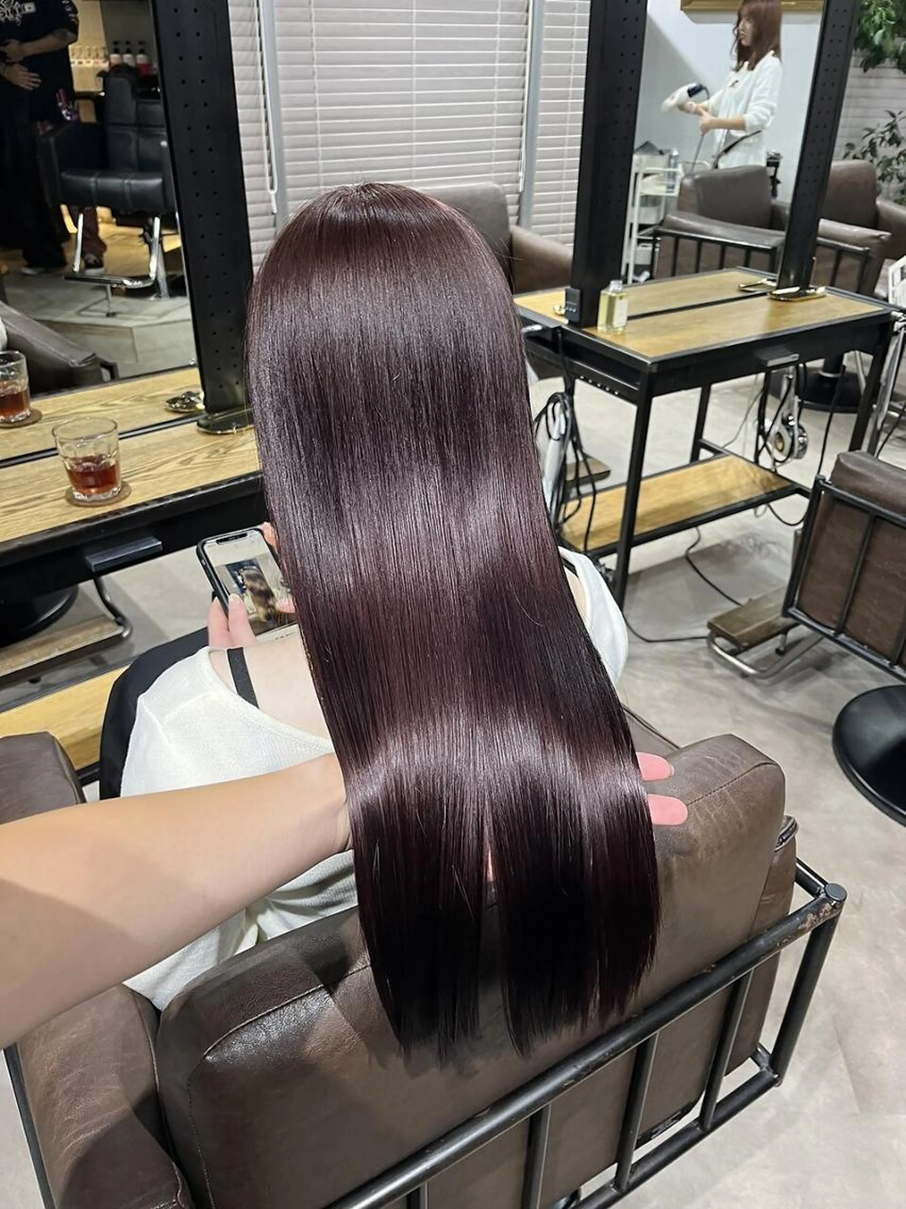 ✨期間限定✨カット＋アイロンストレート　シャキーンとなりすぎない自然な柔らかい縮毛矯正を☺️[表参道/原宿/渋谷]の写真