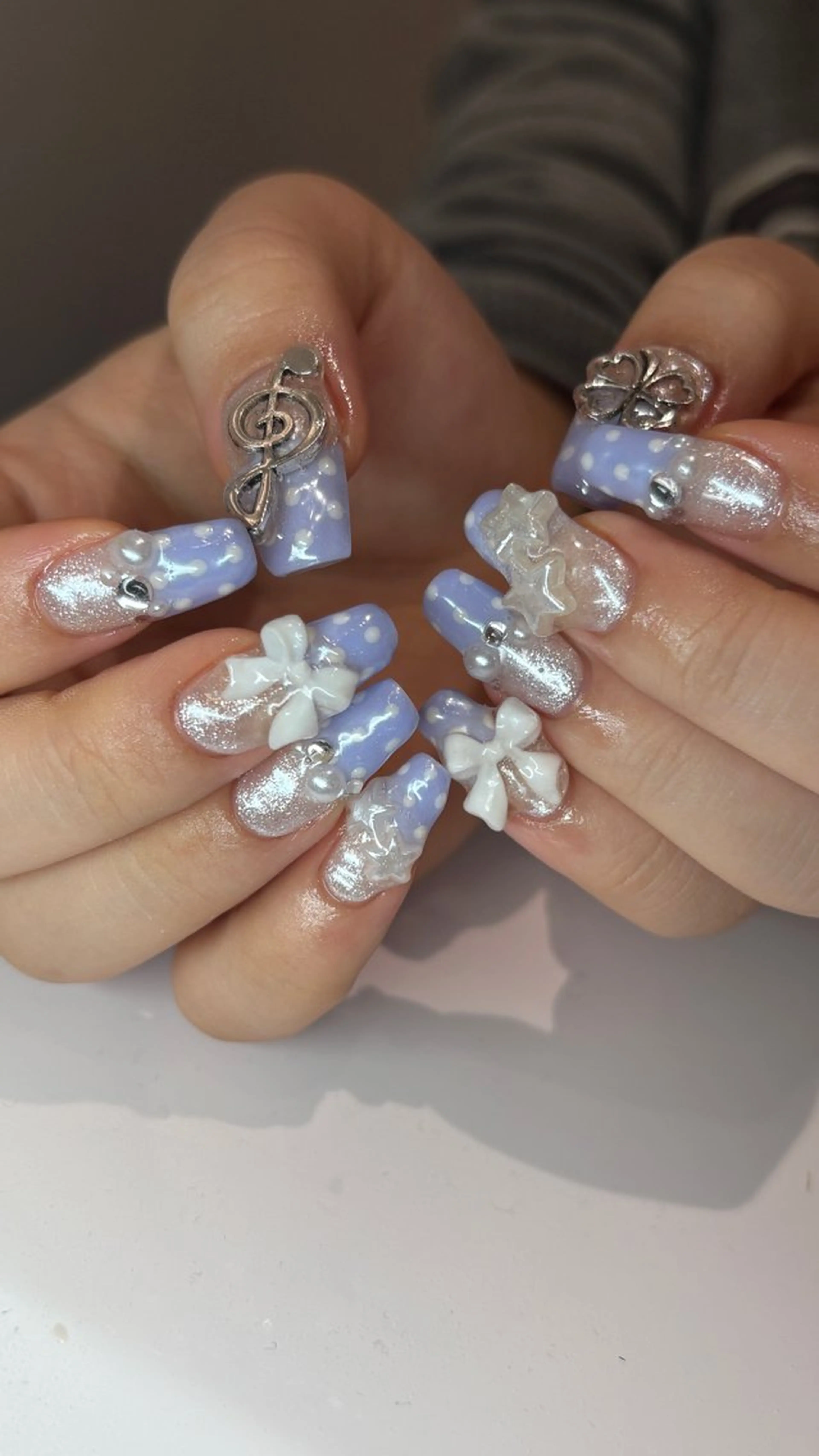 ネイル 👽個性派ネイル🎀 komachiのヘアスタイル