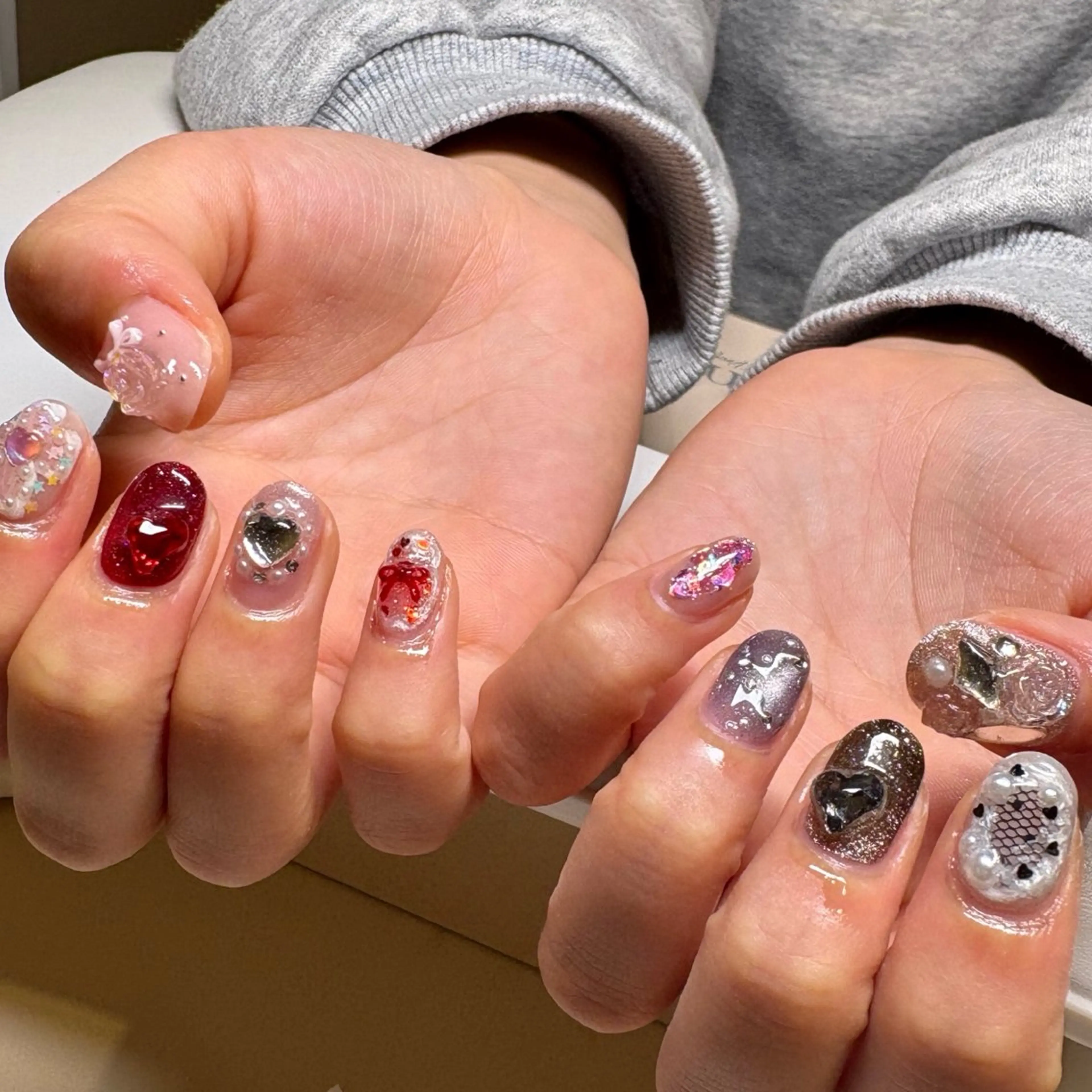 ネイル 韓国ネイル ニュアンスネイル ハンドネイル amuse 手書きニュアンスのネイルデザイン