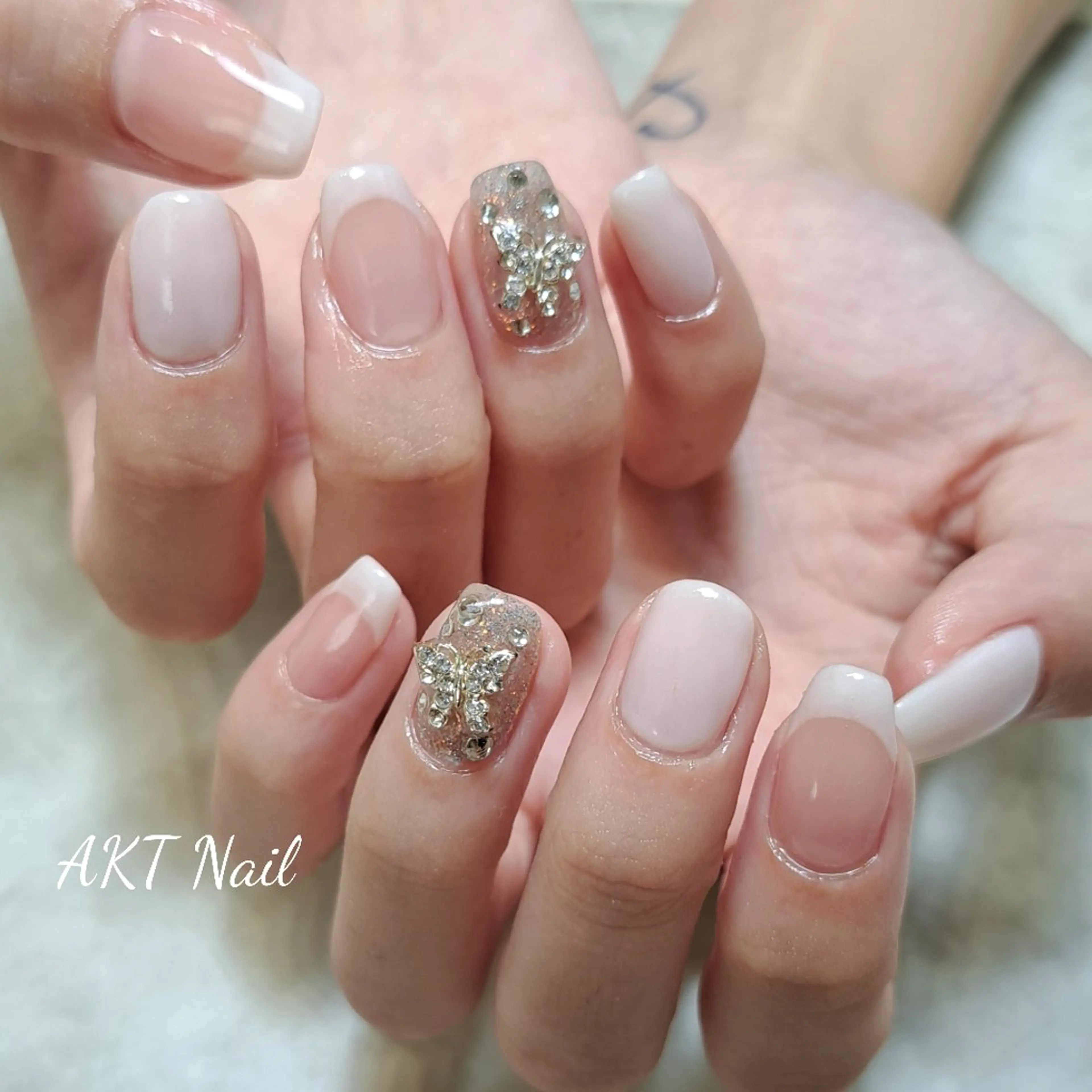 ネイル ハンドネイル AKT NAIL所属・AKT Beauty エステヘッドスパのエステ・リラクイメージ