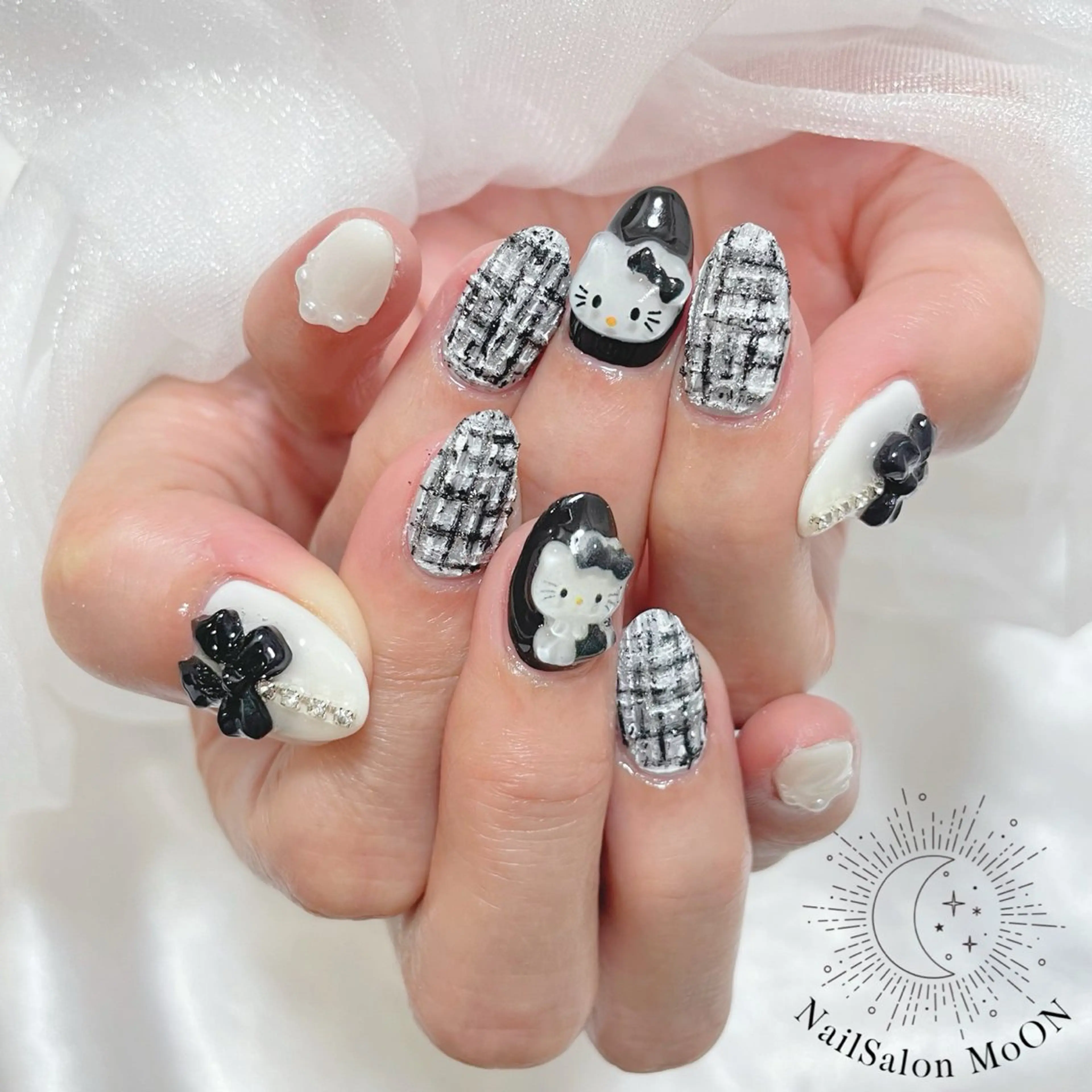ネイル ハンドネイル ハンドケア MoON...❤︎ MeGuのネイルデザイン