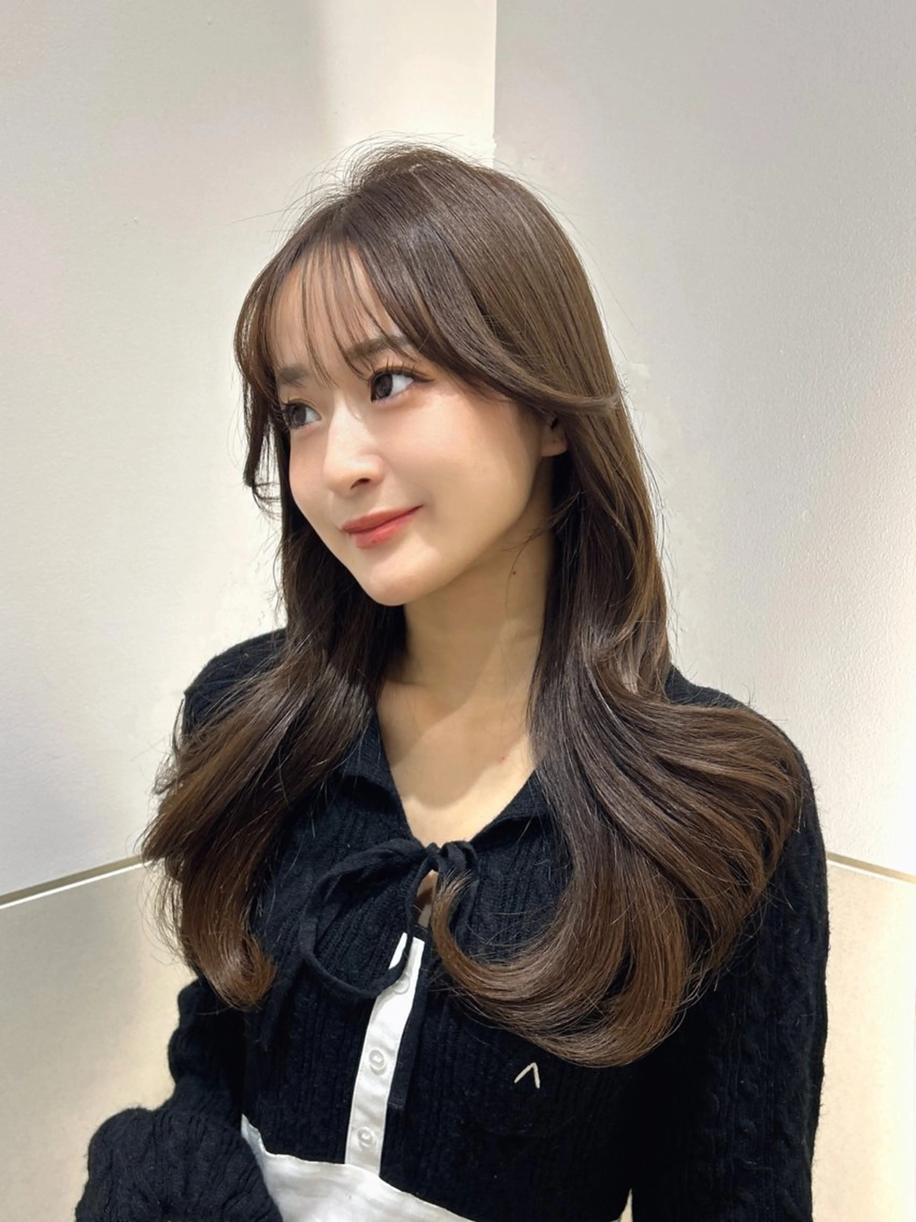 セミロング カラー カット ヘアカラー トリートメント 🩷韓国ヘア/ミディ アム🩷Maikaのヘアスタイル