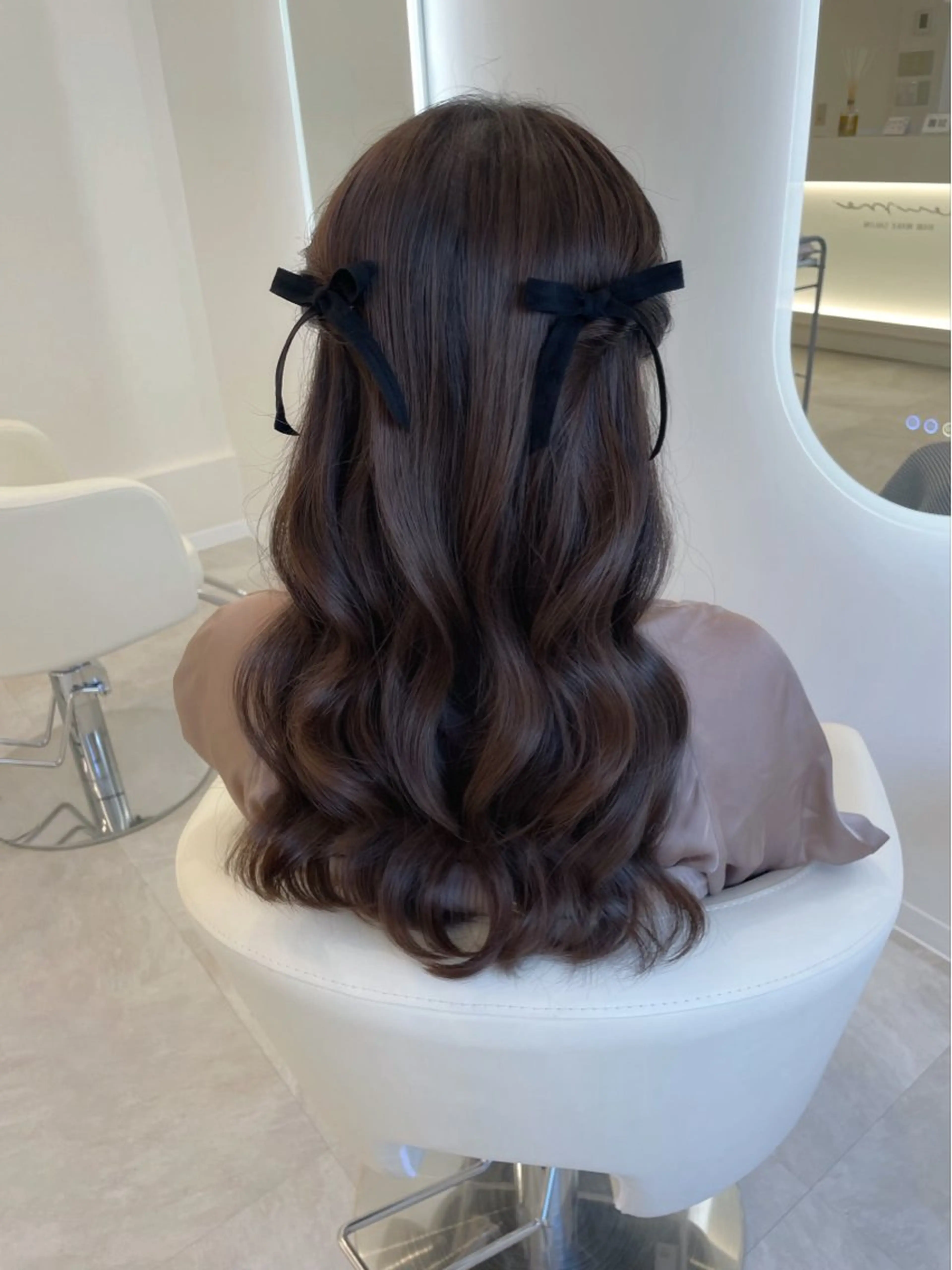 ロング ヘアアレンジ HAIR MAKE SALON new  me所属・ヘアメイク new meのヘアスタイル