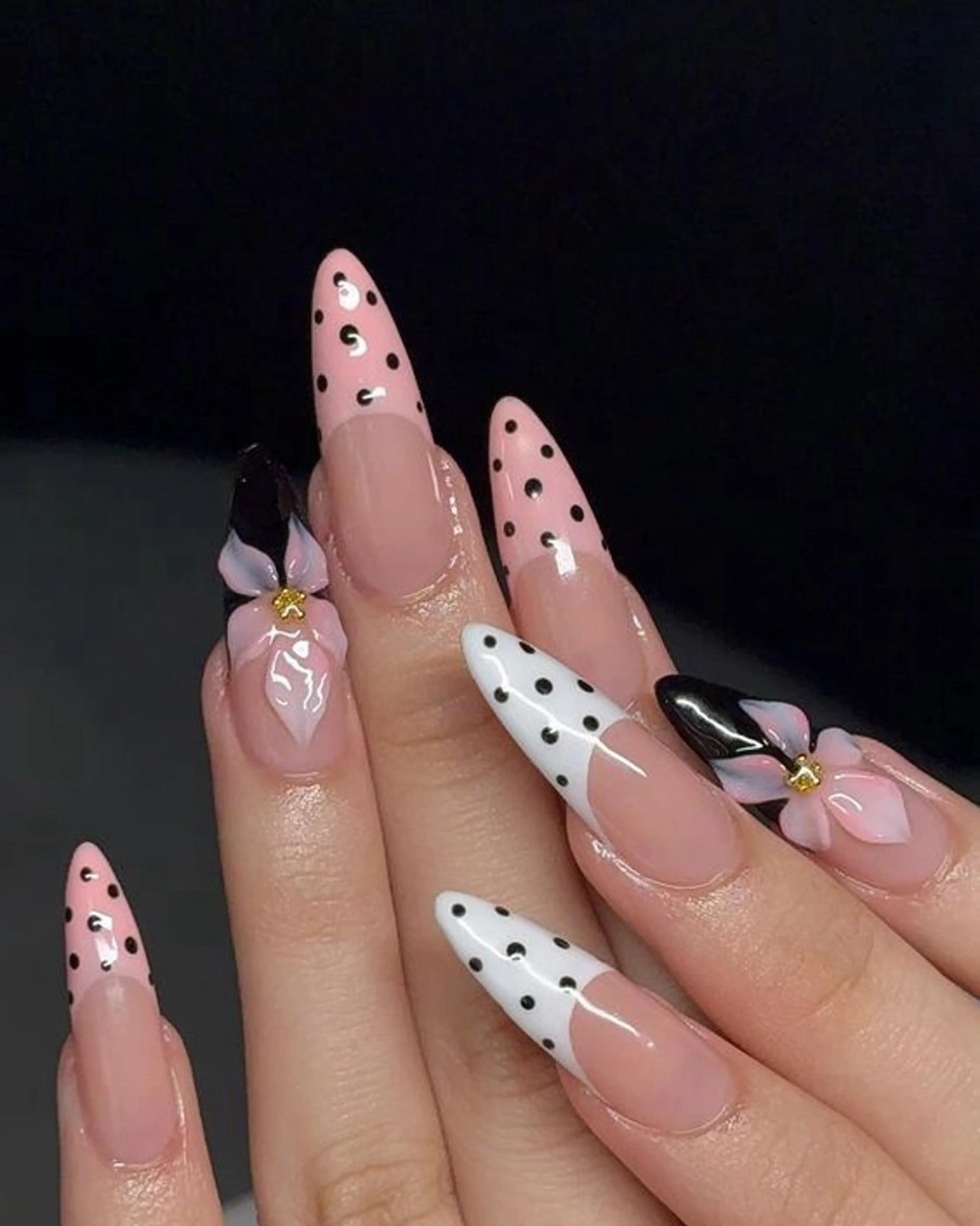 ネイル Queen Nail 柏店　クイーンネイルのネイルデザイン