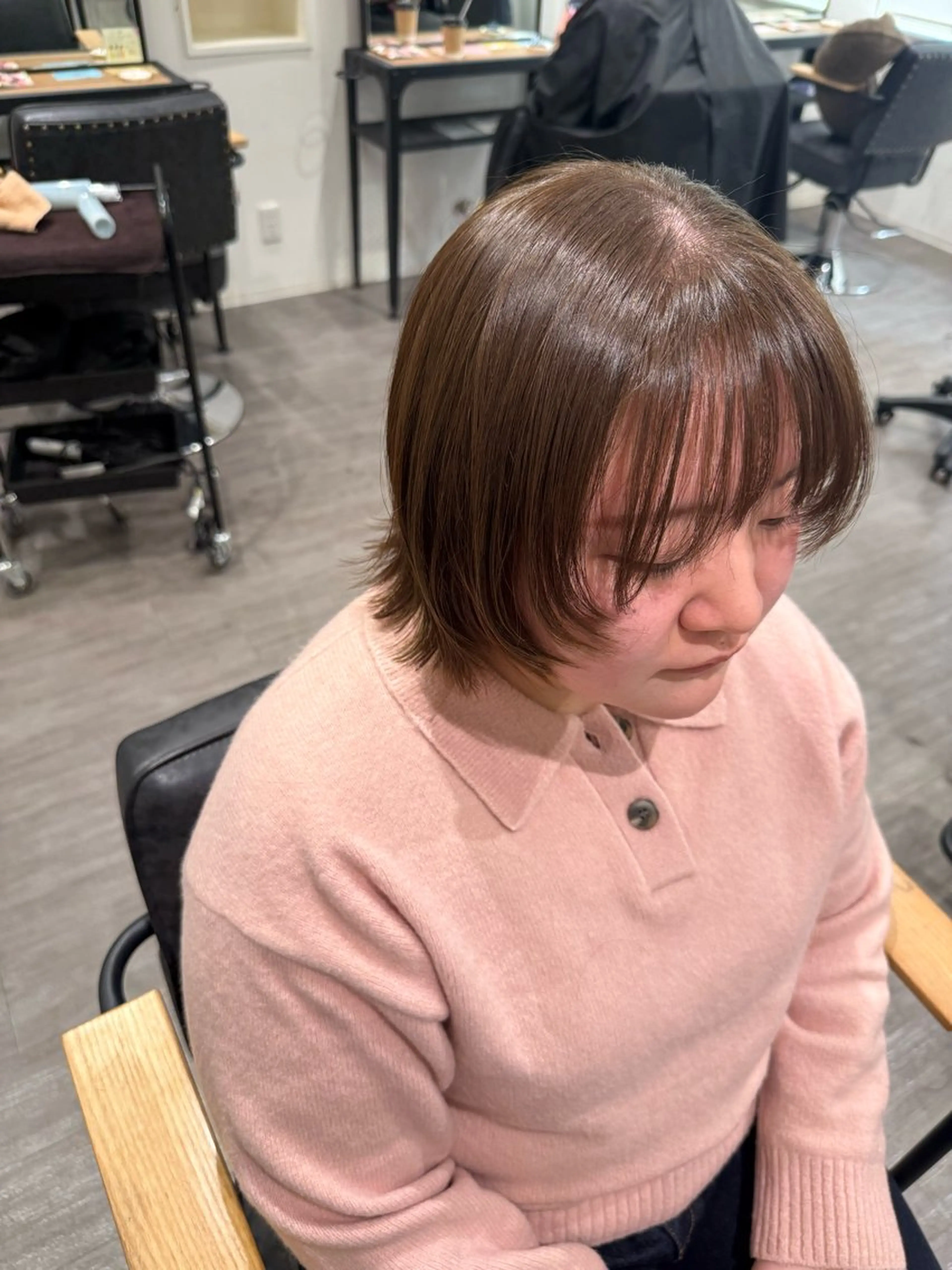 ミディアム カラー ボブレイヤー グレージュ オリーブグレージュ オリーブグレー ボブ カット ヘアカラー トリートメント 艶髪レイヤー上田 紗也🇰🇷💗のヘアスタイル