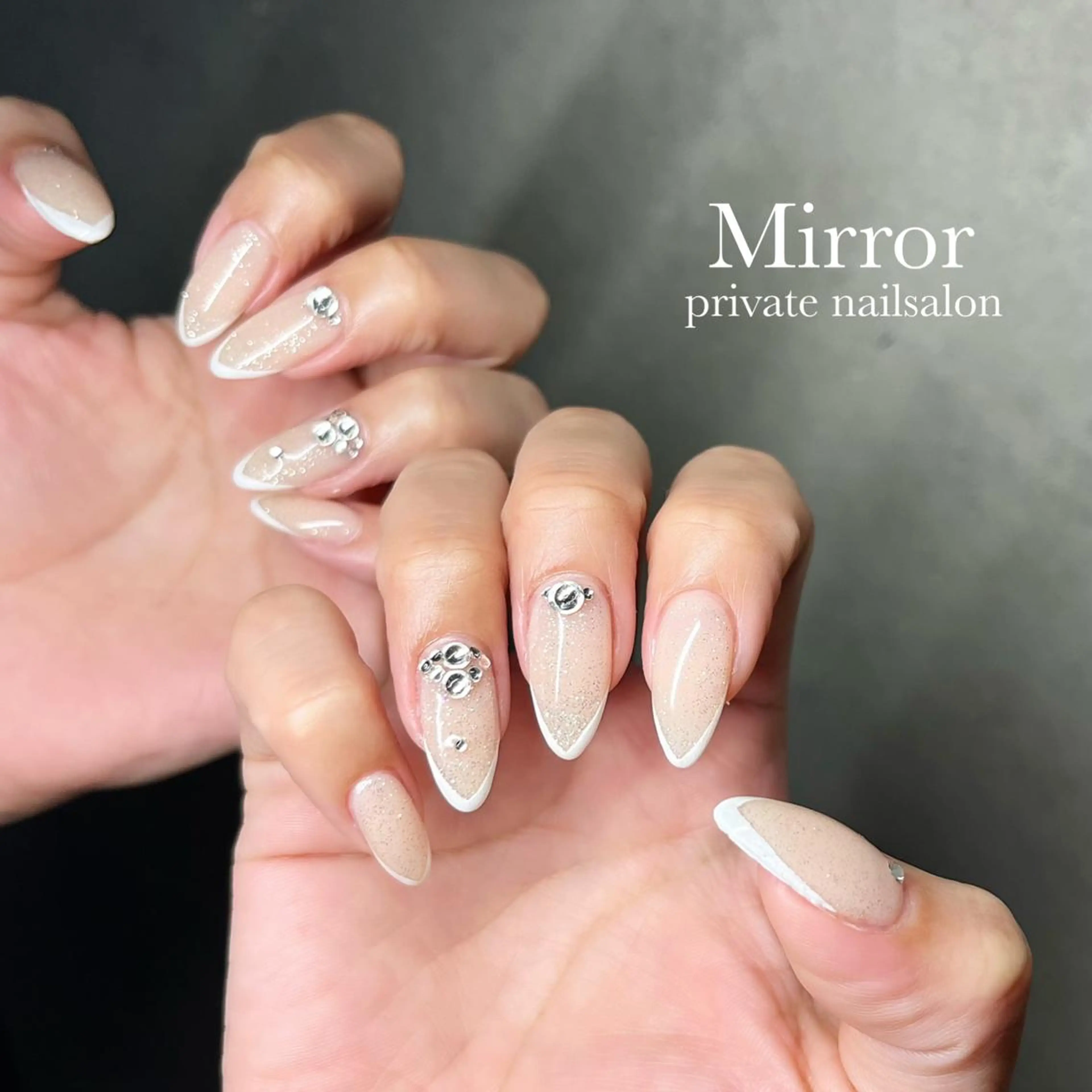 ネイル nailsalon Mirrorのネイルデザイン