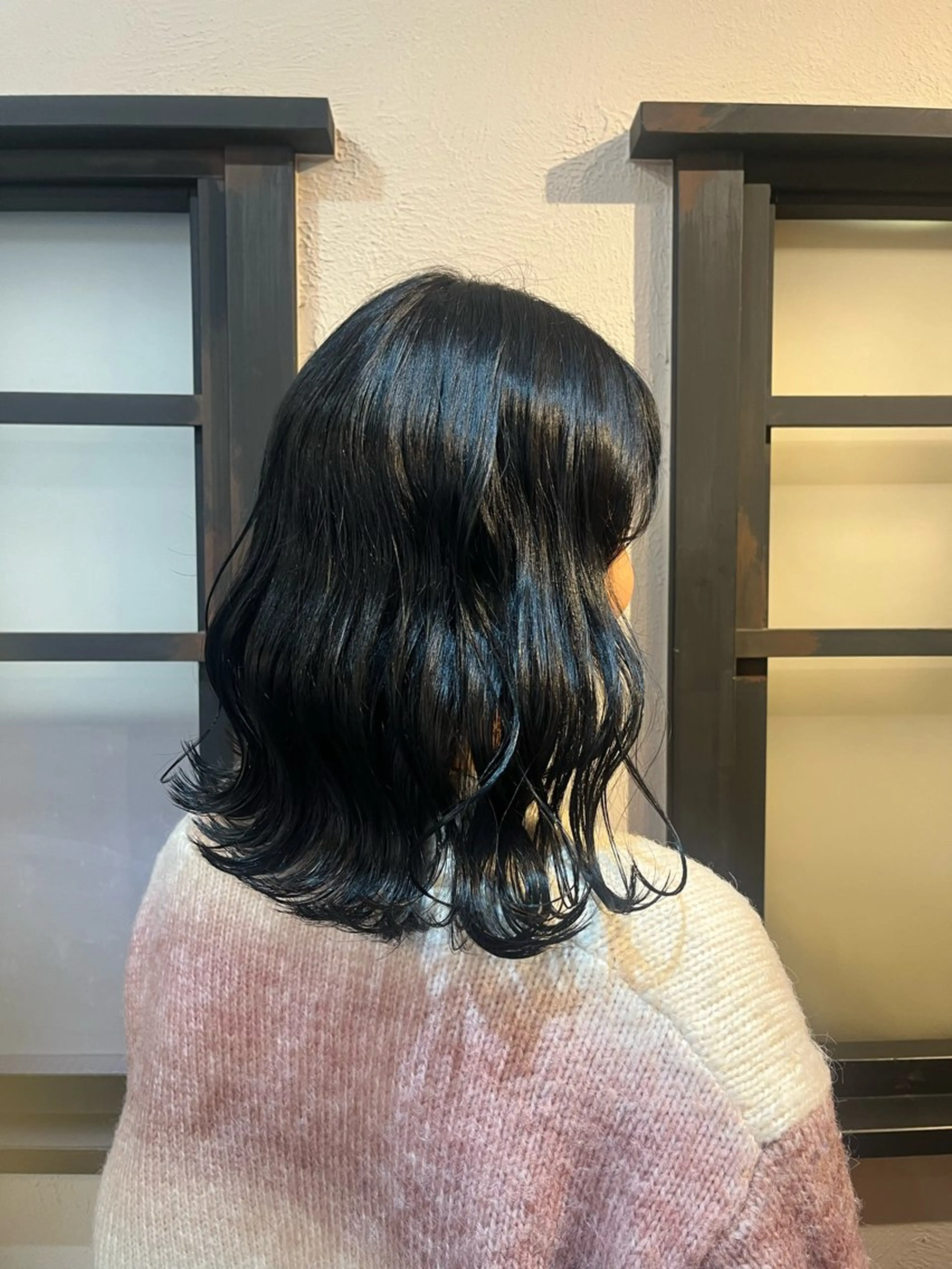 ミディアム 柳生 美穂のヘアスタイル