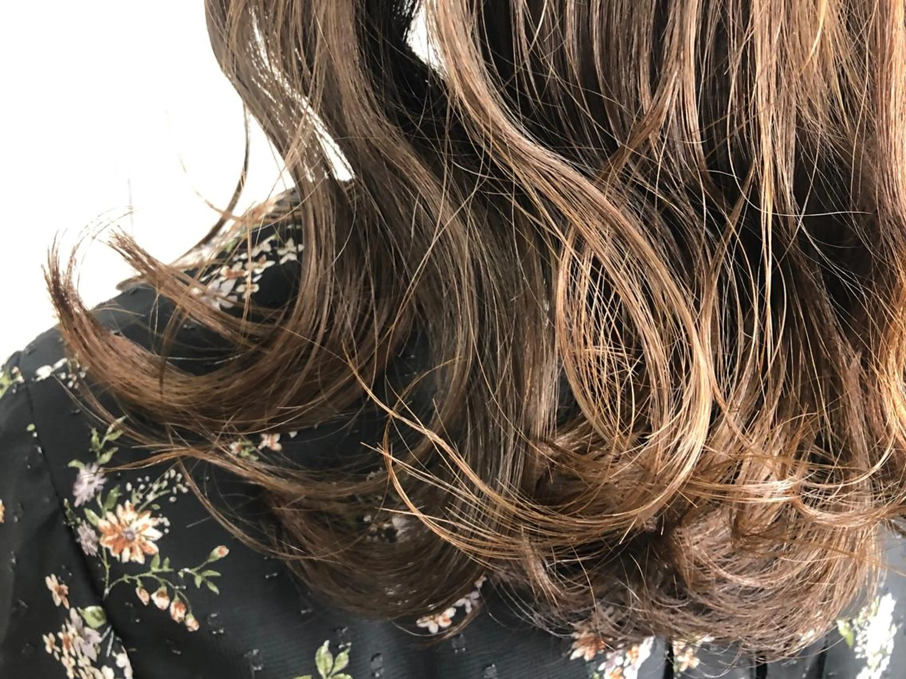 セミロング 髪質改善ayame 横山諒のヘアスタイル