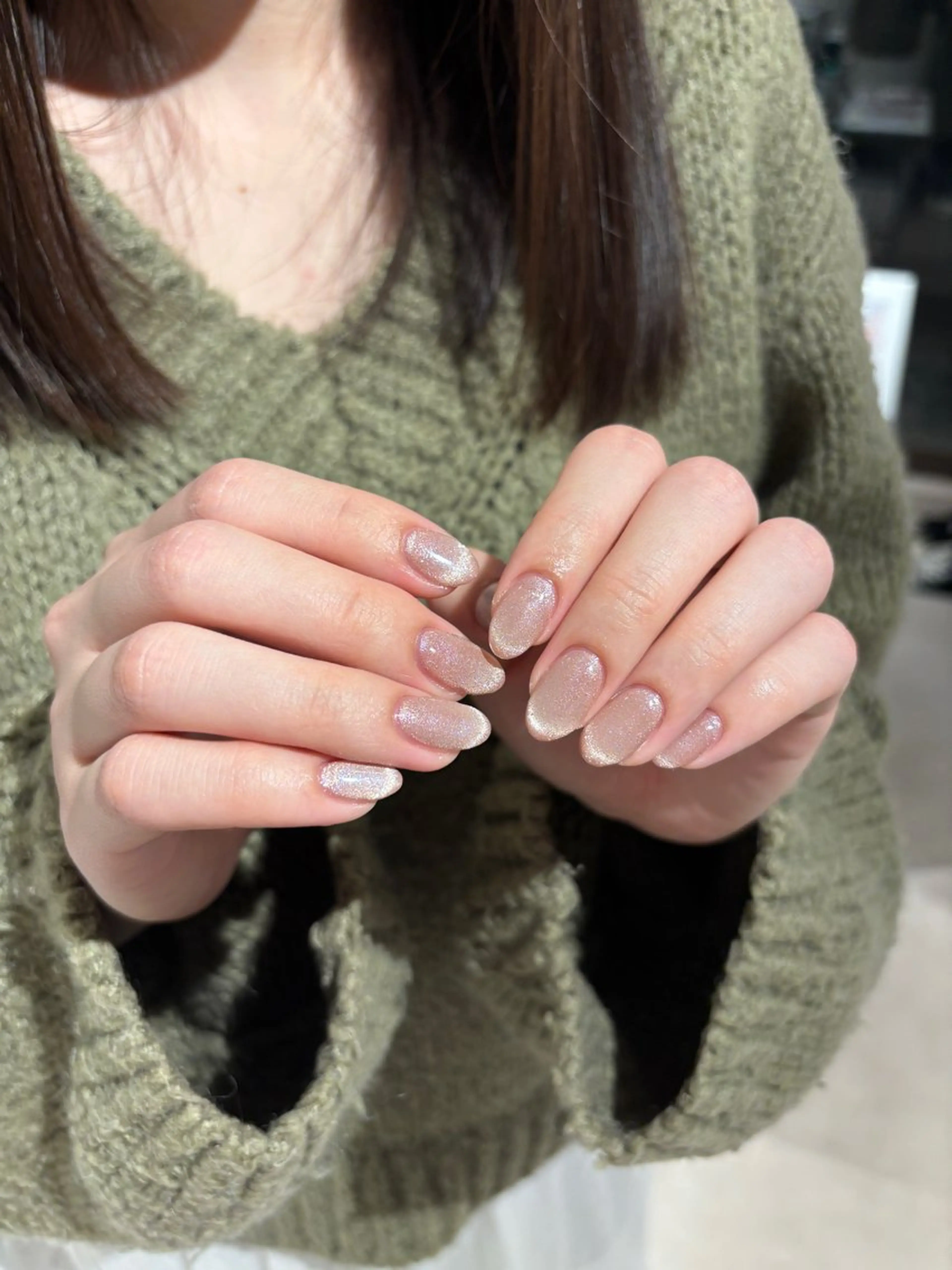 ネイル マグネットネイル ワンカラーネイル ハンドネイル ツヤカラー🫧Sae ネイルモデル募集中のヘアスタイル