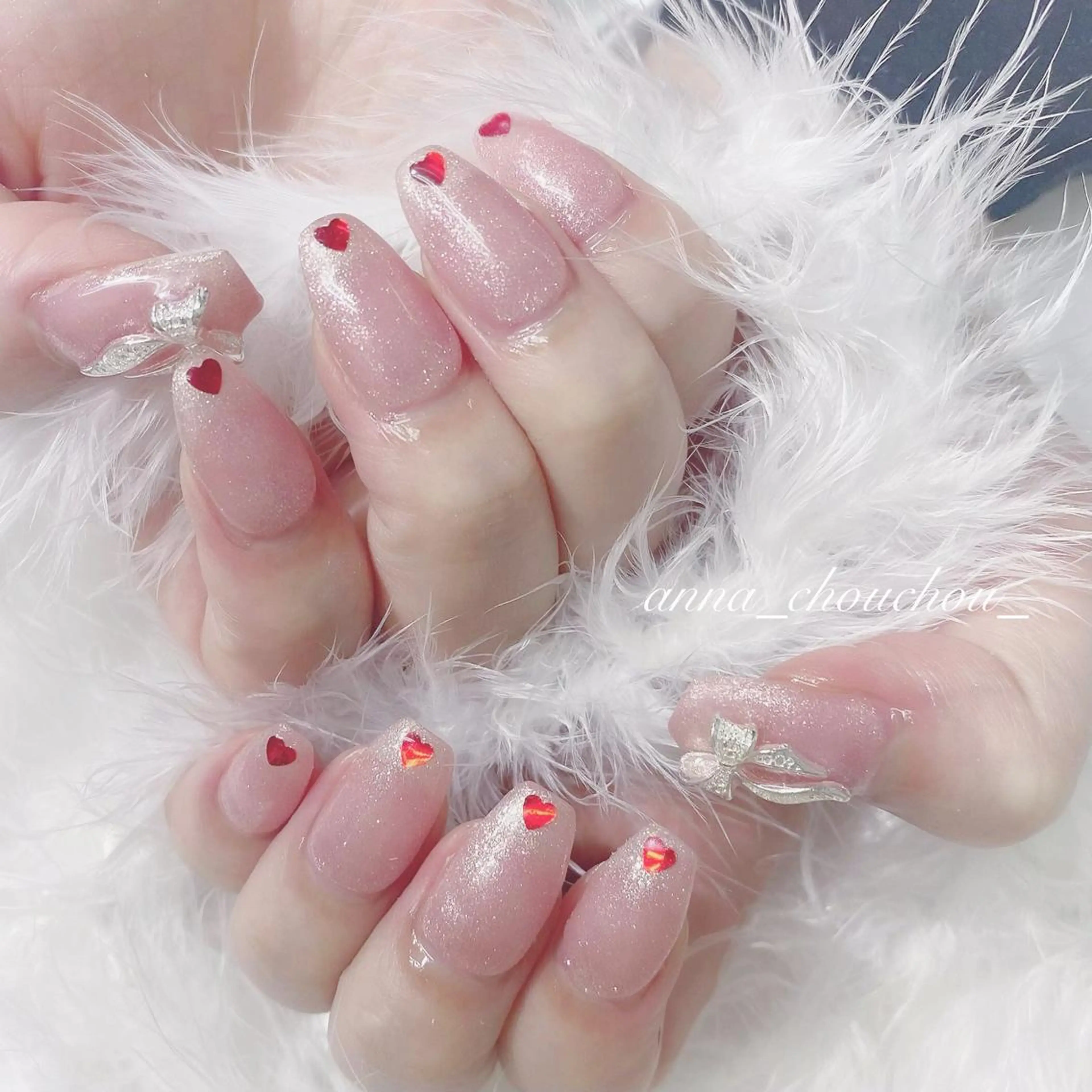 ネイル リボン シルバー Anna Sano⭐️のネイルデザイン