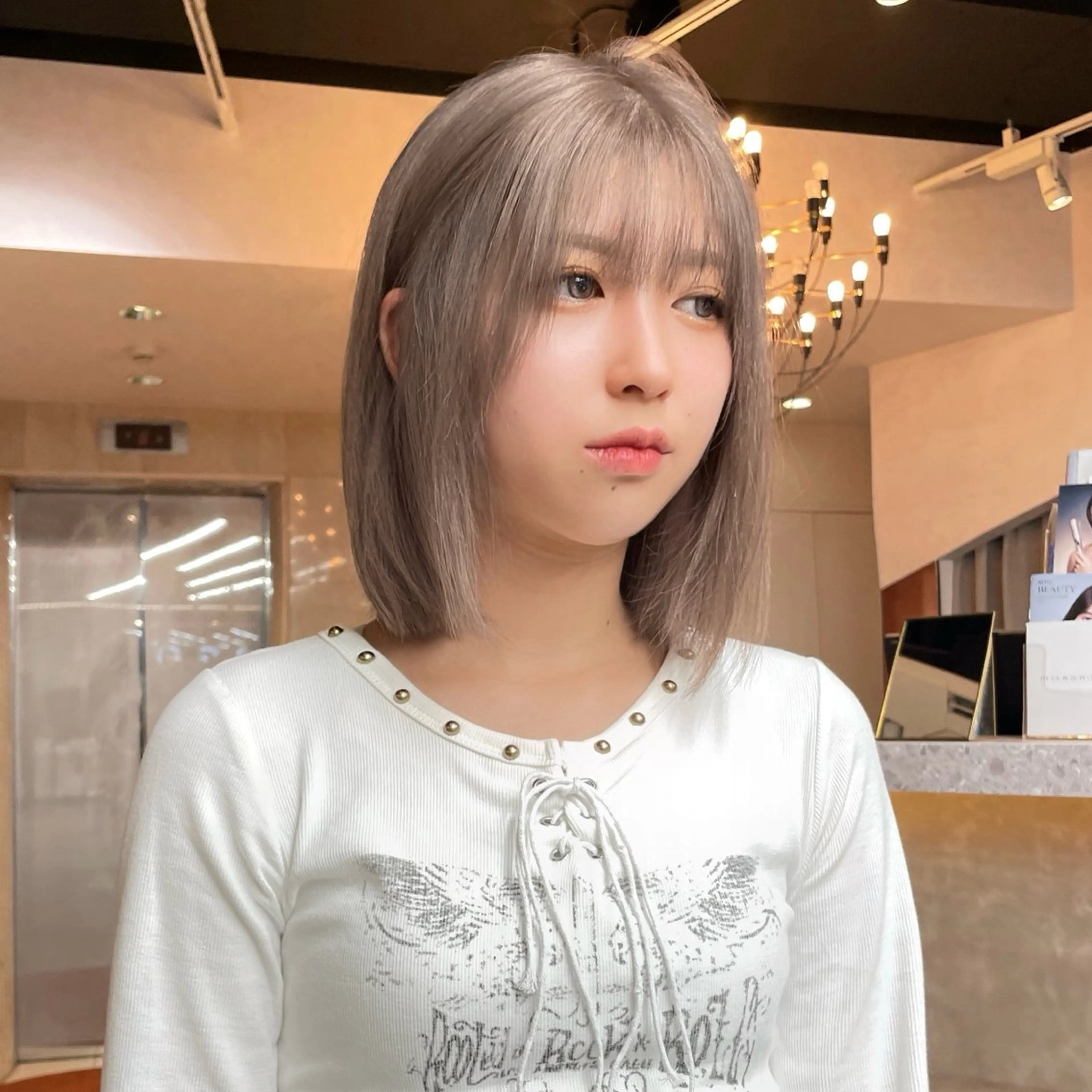 ショート カラー ヘアカラー トリートメント 透明感/ベージュ/ 艶髪/ボブ🫧門脇由のヘアスタイル