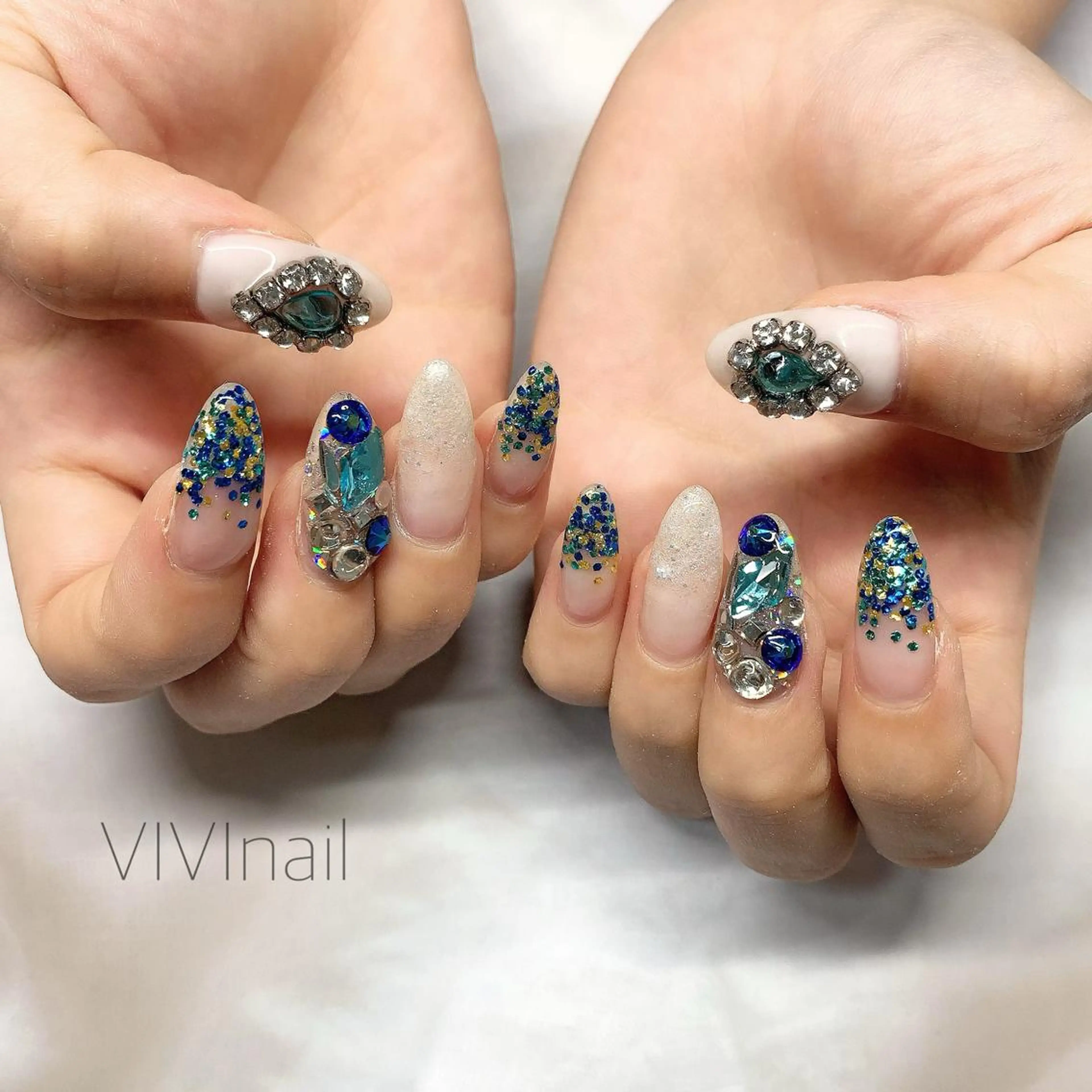 ネイル ハンドネイル vivi nailのネイルデザイン