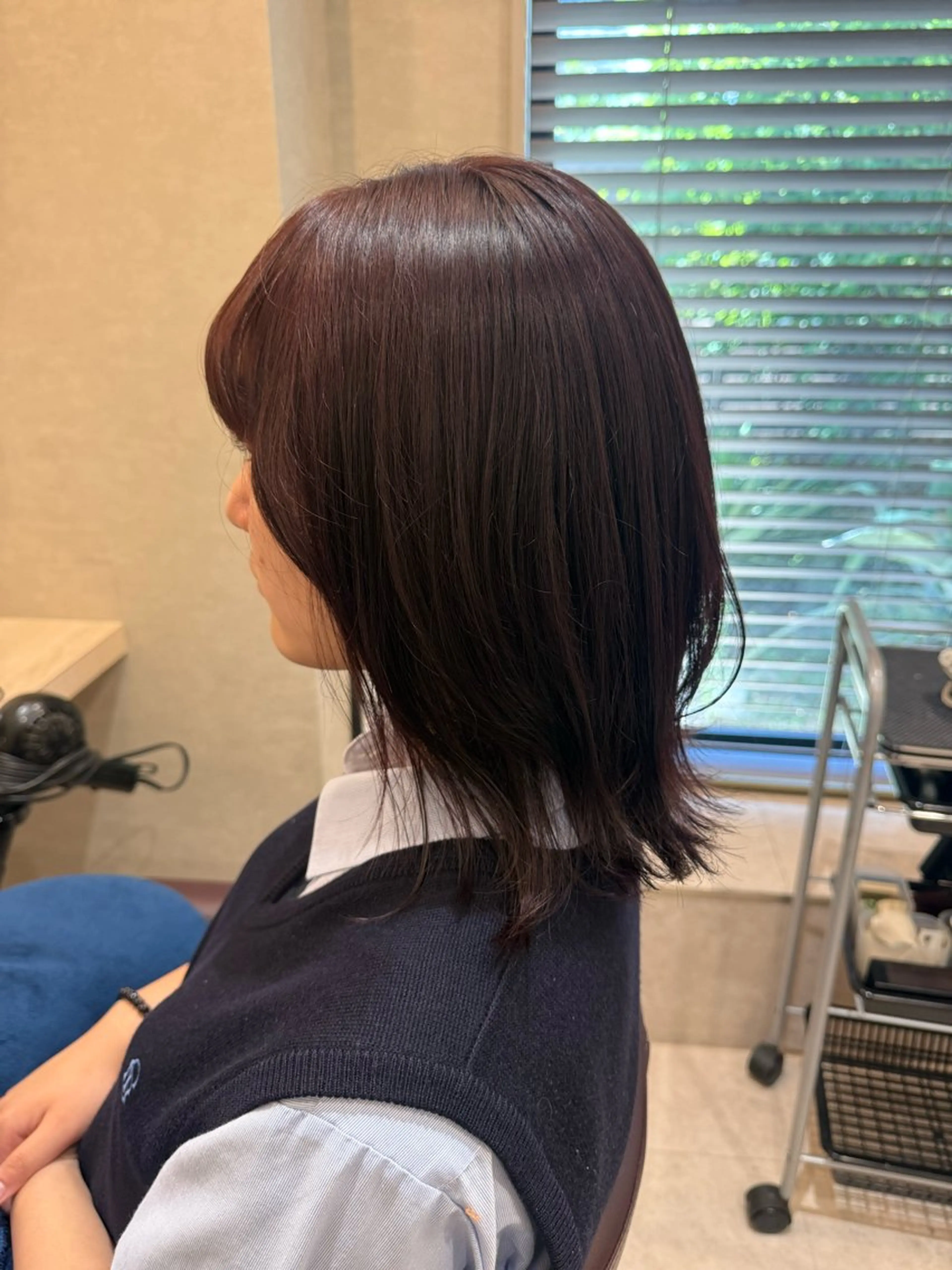 ミディアム カラー 金子 彩心のヘアスタイル