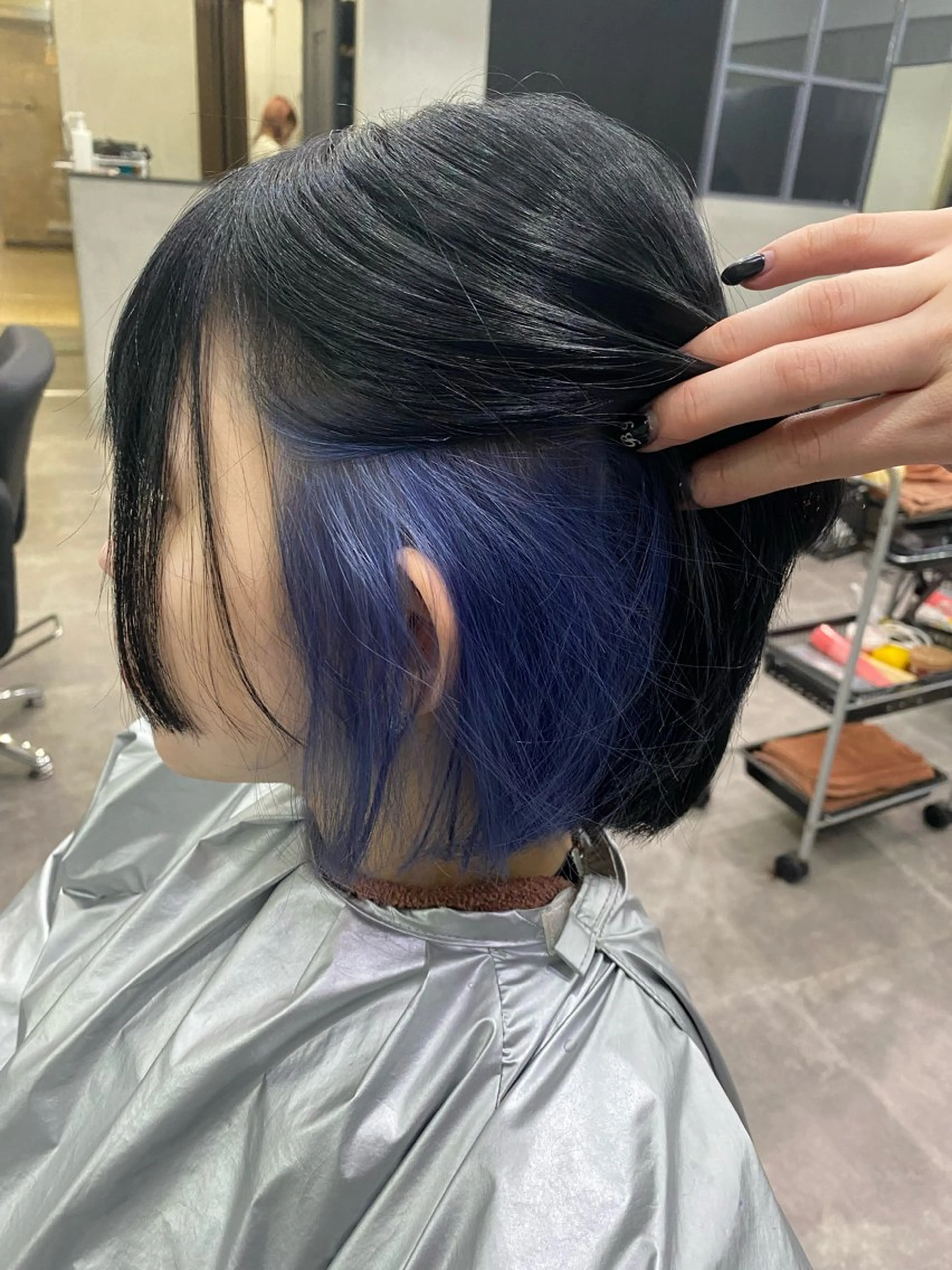 カラー 黒髪 ブルーカラー ブルーブラック Cecil hair所属・yui/パーマ/ メンズカットのヘアスタイル