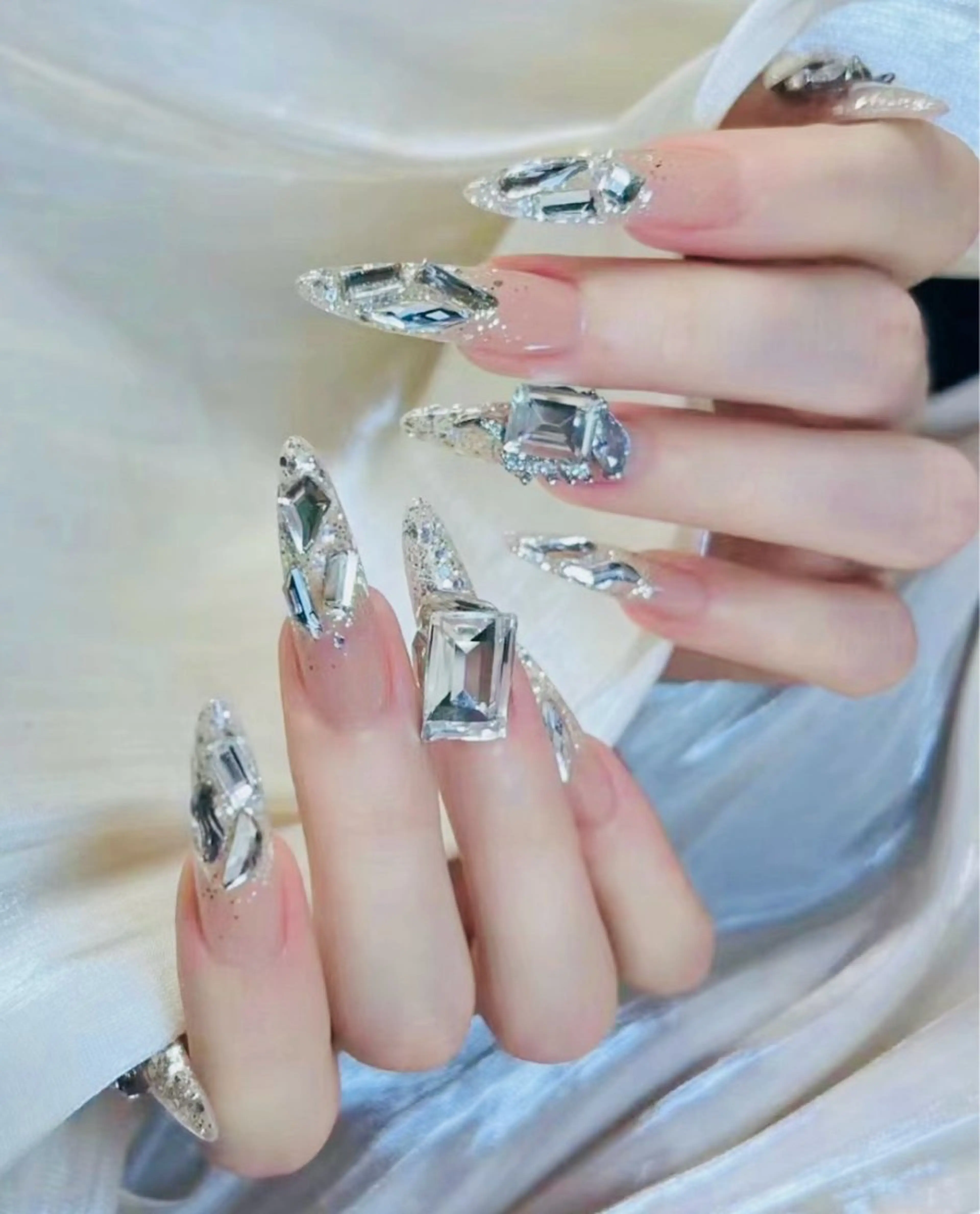 ネイル Mika Nailのネイルデザイン