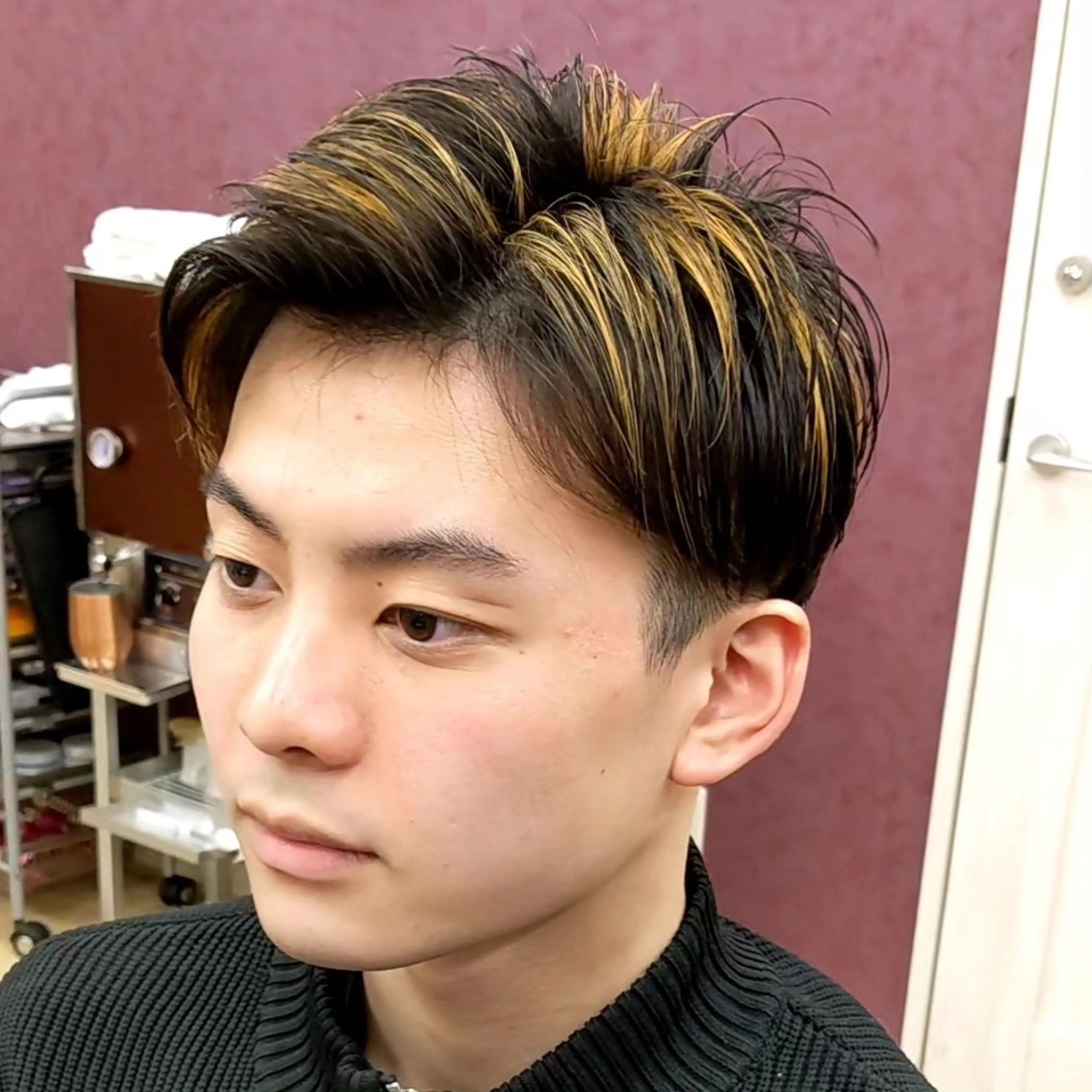 ショート メンズ カラー デザインカラー カット ヘアカラー 🏝川津瑛二🧖‍♀ 極上パーマ＆カラー⭕のエステ・リラクイメージ