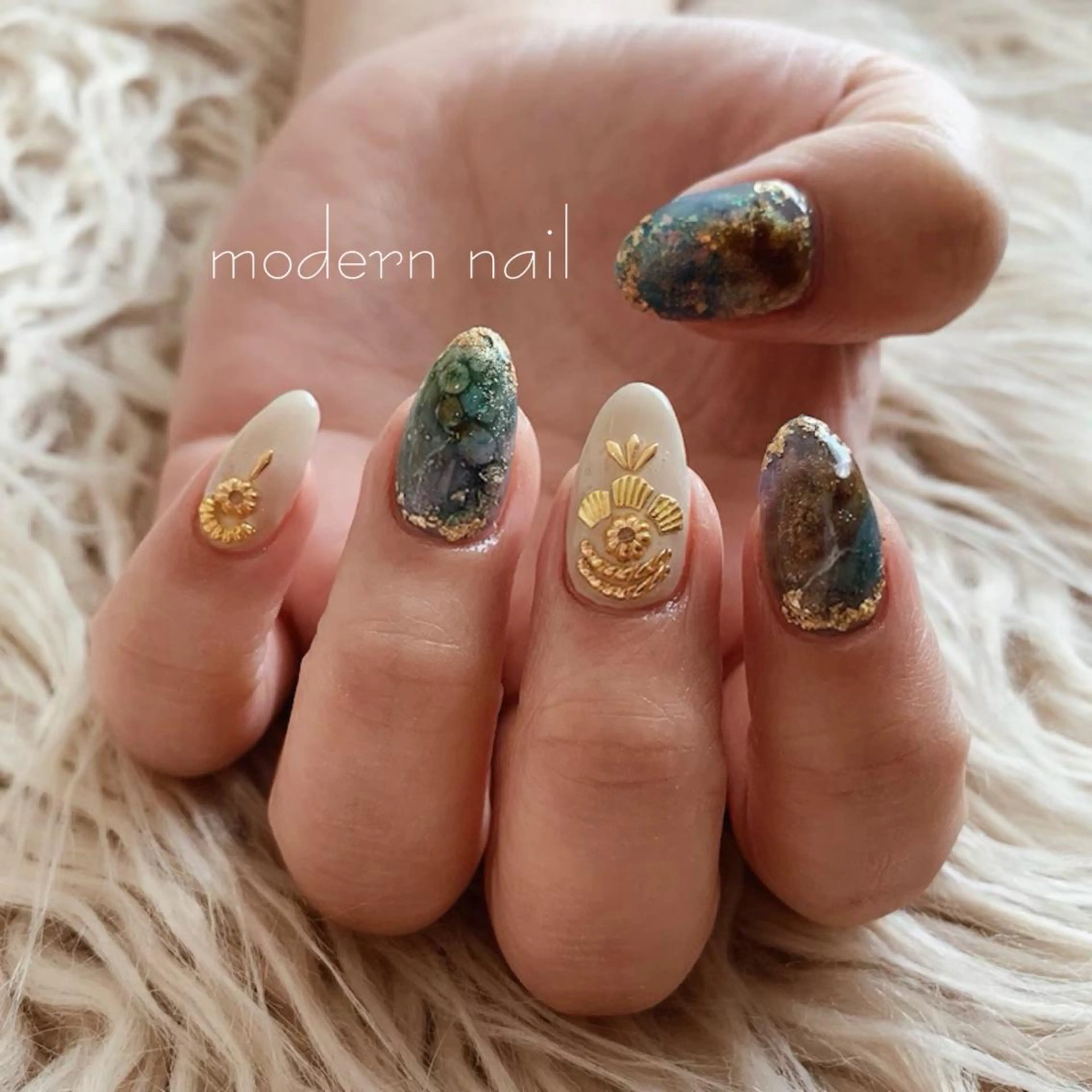 ネイル 小川 玲奈のネイルデザイン