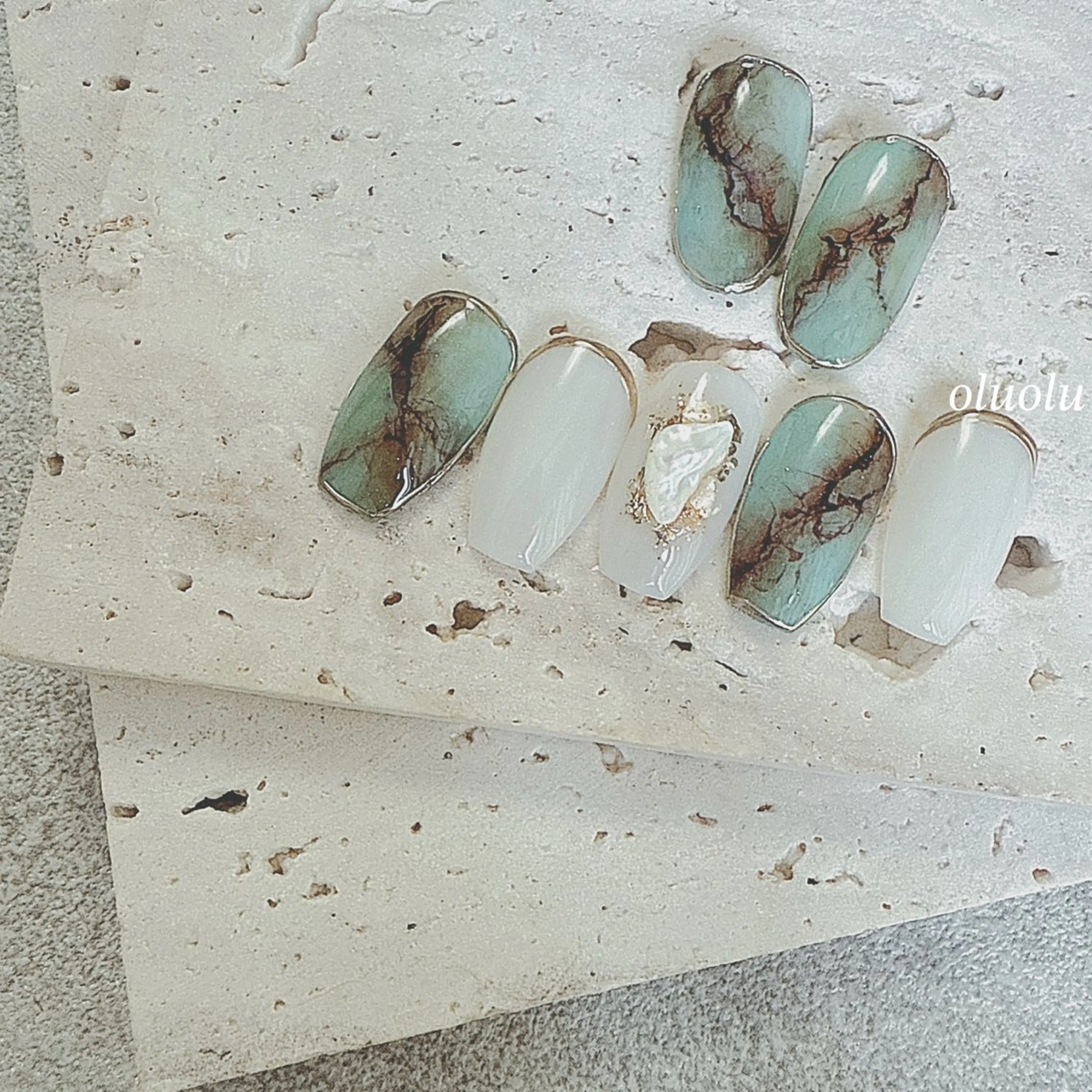 ネイル アートネイル フットネイル 大理石ネイル(マーブル) ニュアンスネイル 夏ネイル ハンドネイル 大村 紬華のネイルデザイン