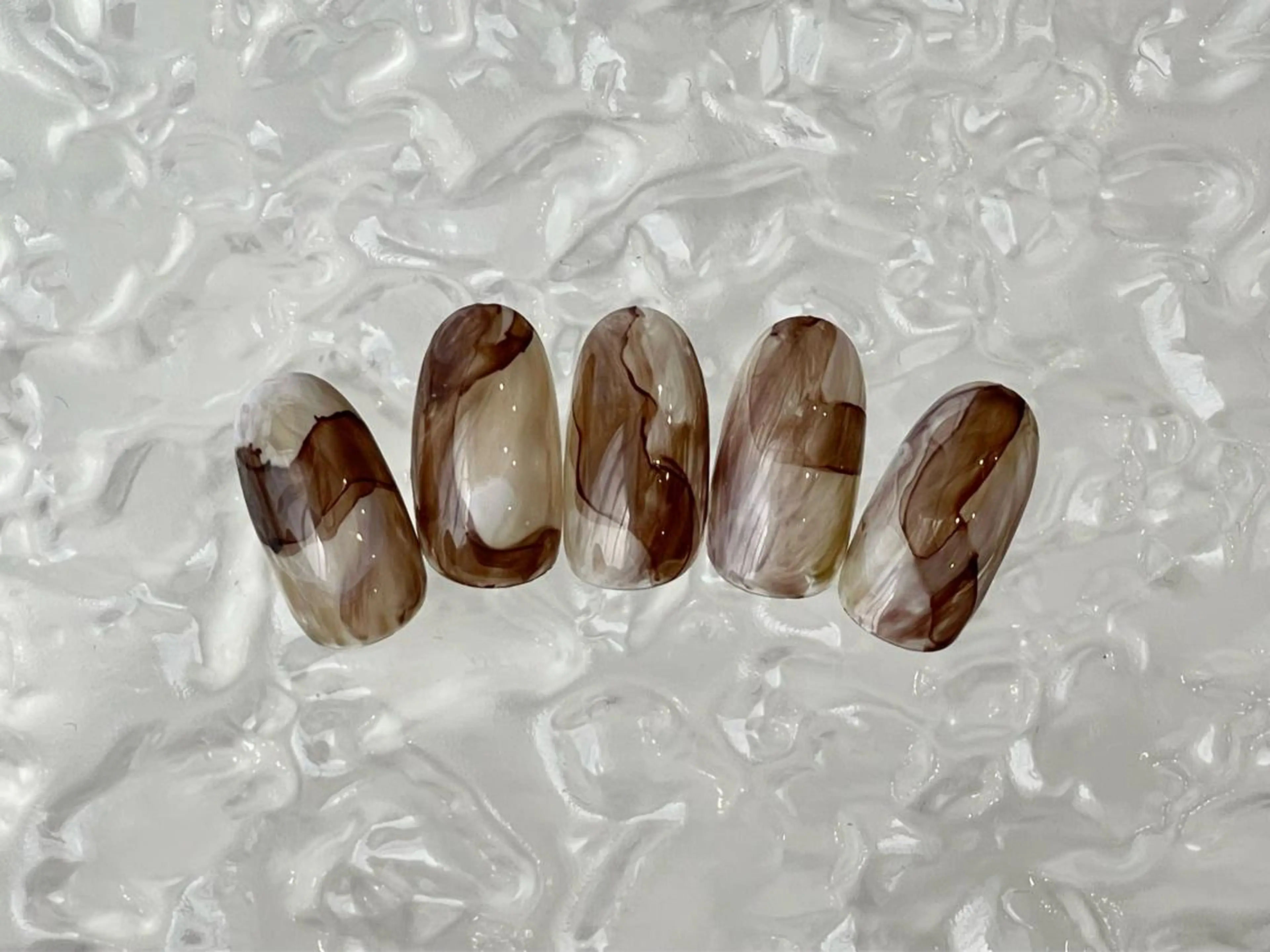 ネイル アートネイル ジェルネイル 大理石ネイル(マーブル) ニュアンスネイル オフィスネイル ハンドネイル kinjo yuaのネイルデザイン