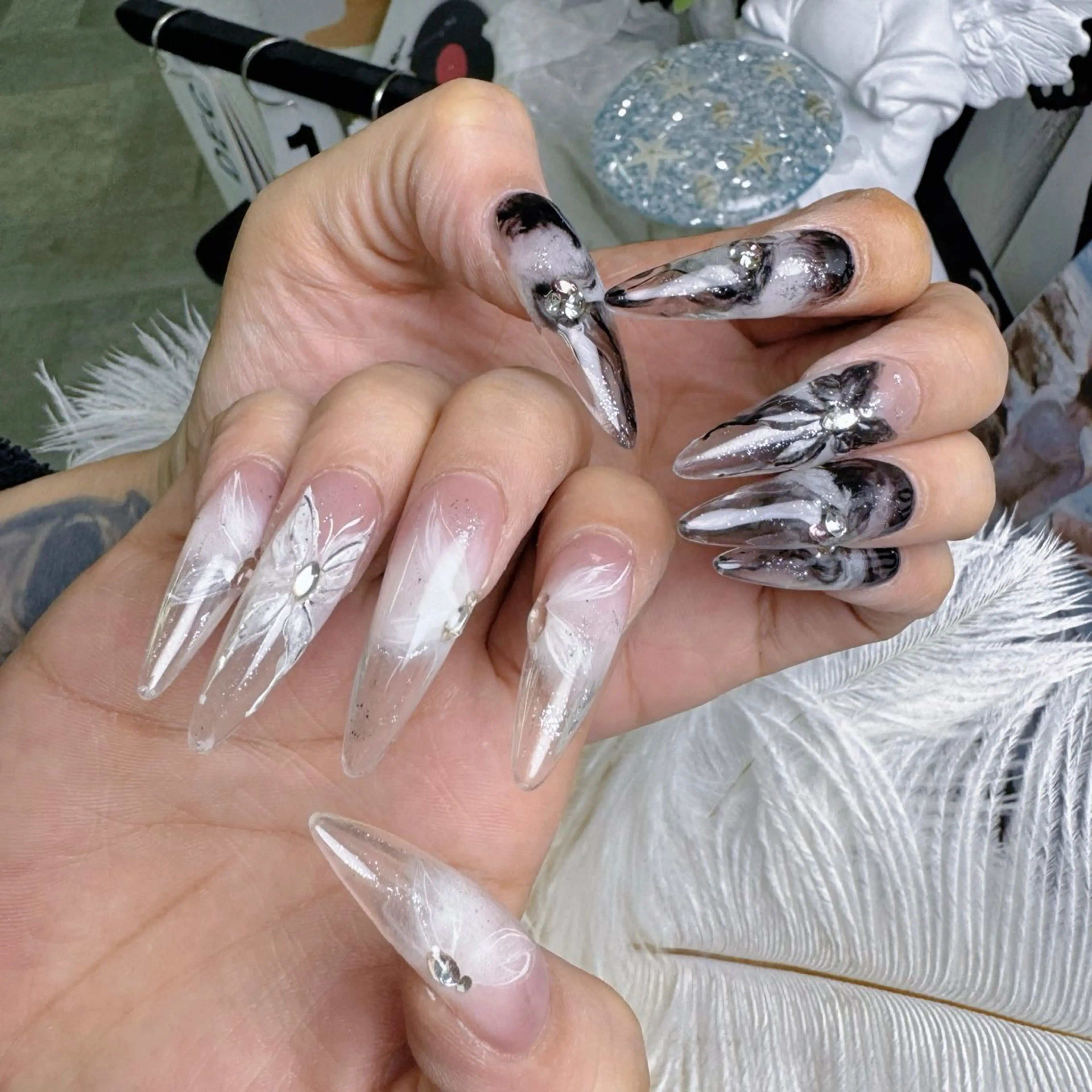 ネイル クリアネイル ハート キラキラネイル 韓国ネイル マグネットネイル ハンドネイル NailPrincess所属・princess スカルプ専門店のネイルデザイン