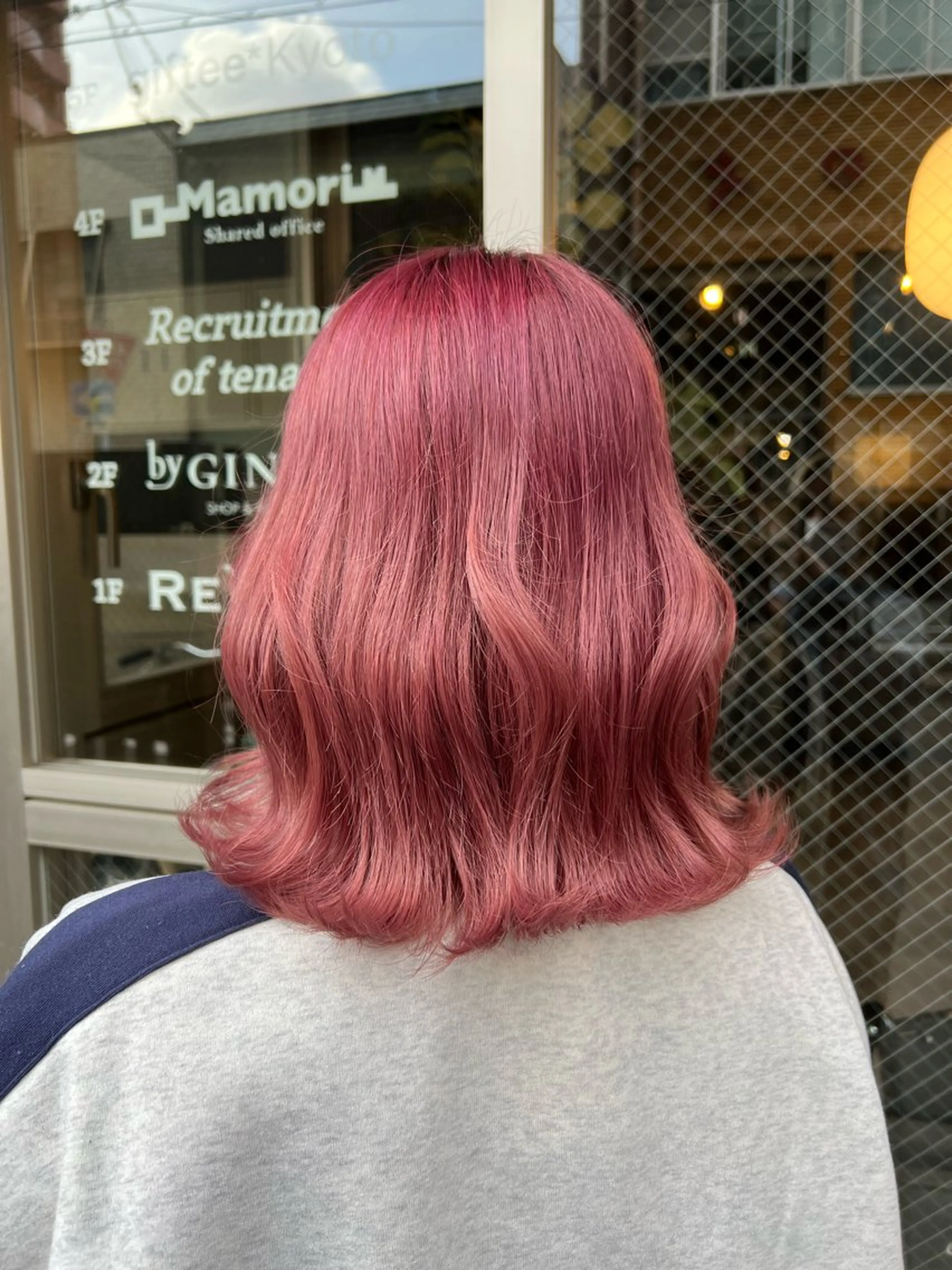 カラー ダブルカラー ピンクカラー ユウキ カットモデル様募集中のヘアスタイル