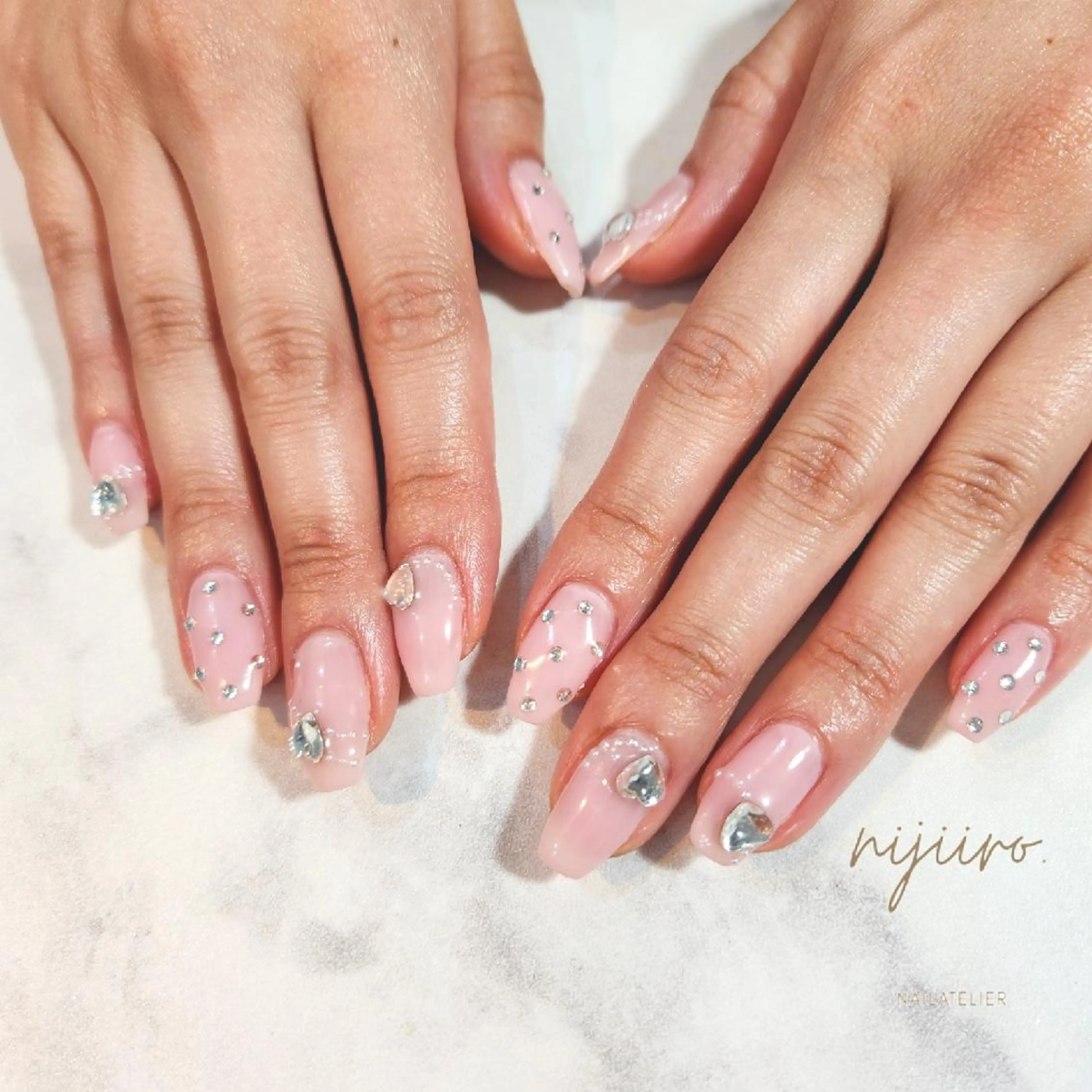 ネイル ハンドネイル nailatelier nijiiro.所属・nijiiro🌈 サトウのネイルデザイン