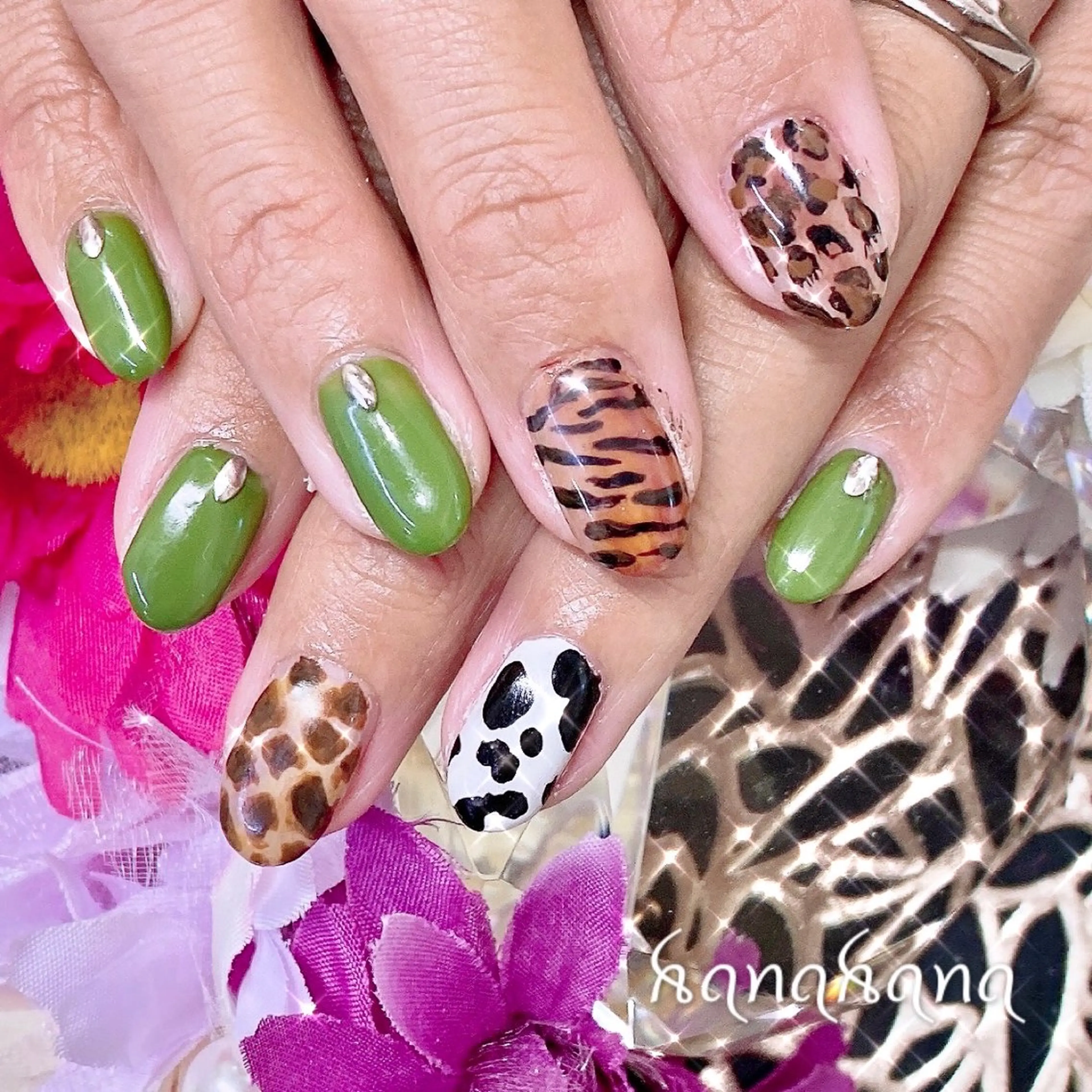 ネイル ジェルネイル HANAHANAのネイルデザイン