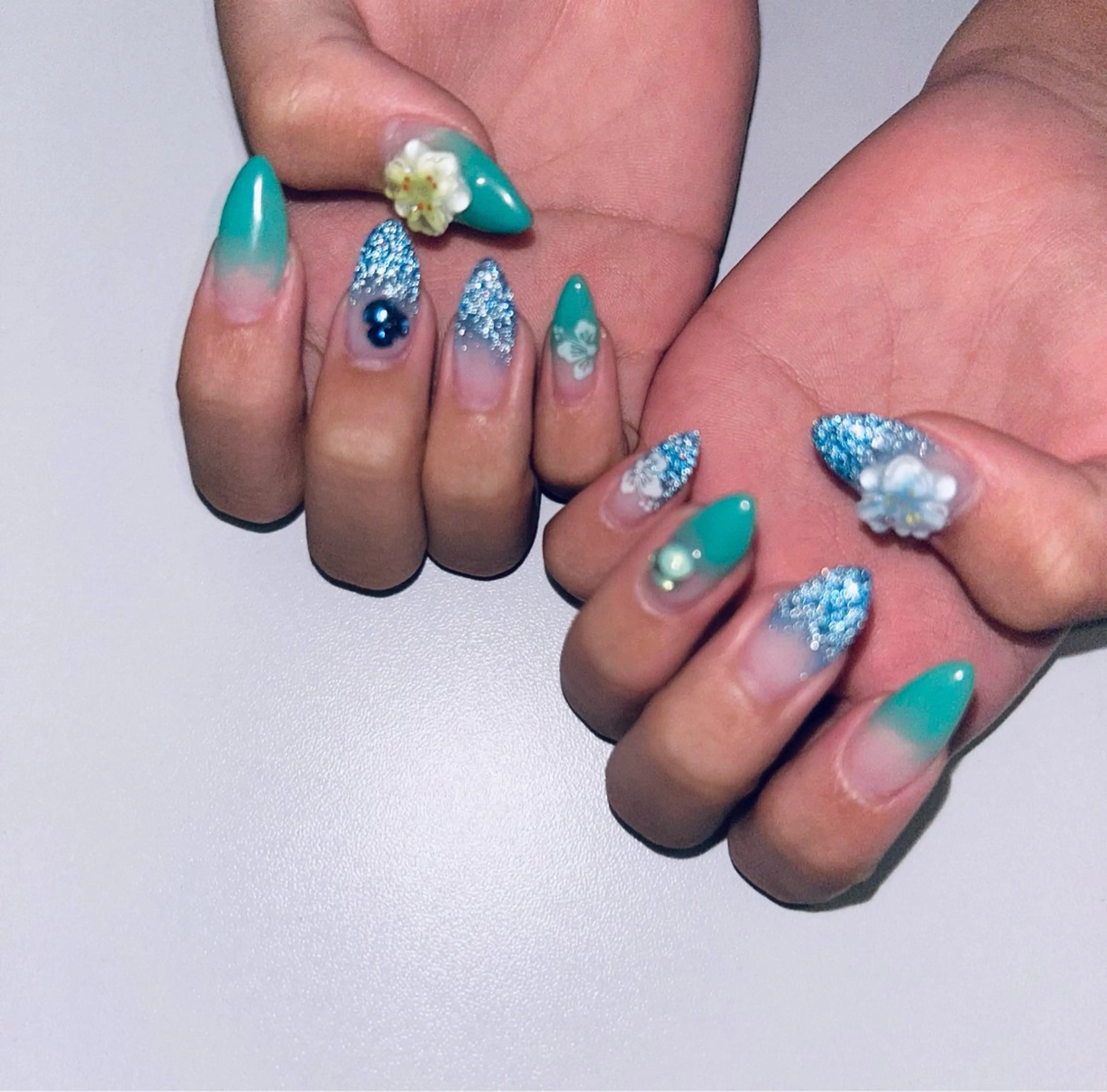 ネイル Y′s NAILのネイルデザイン