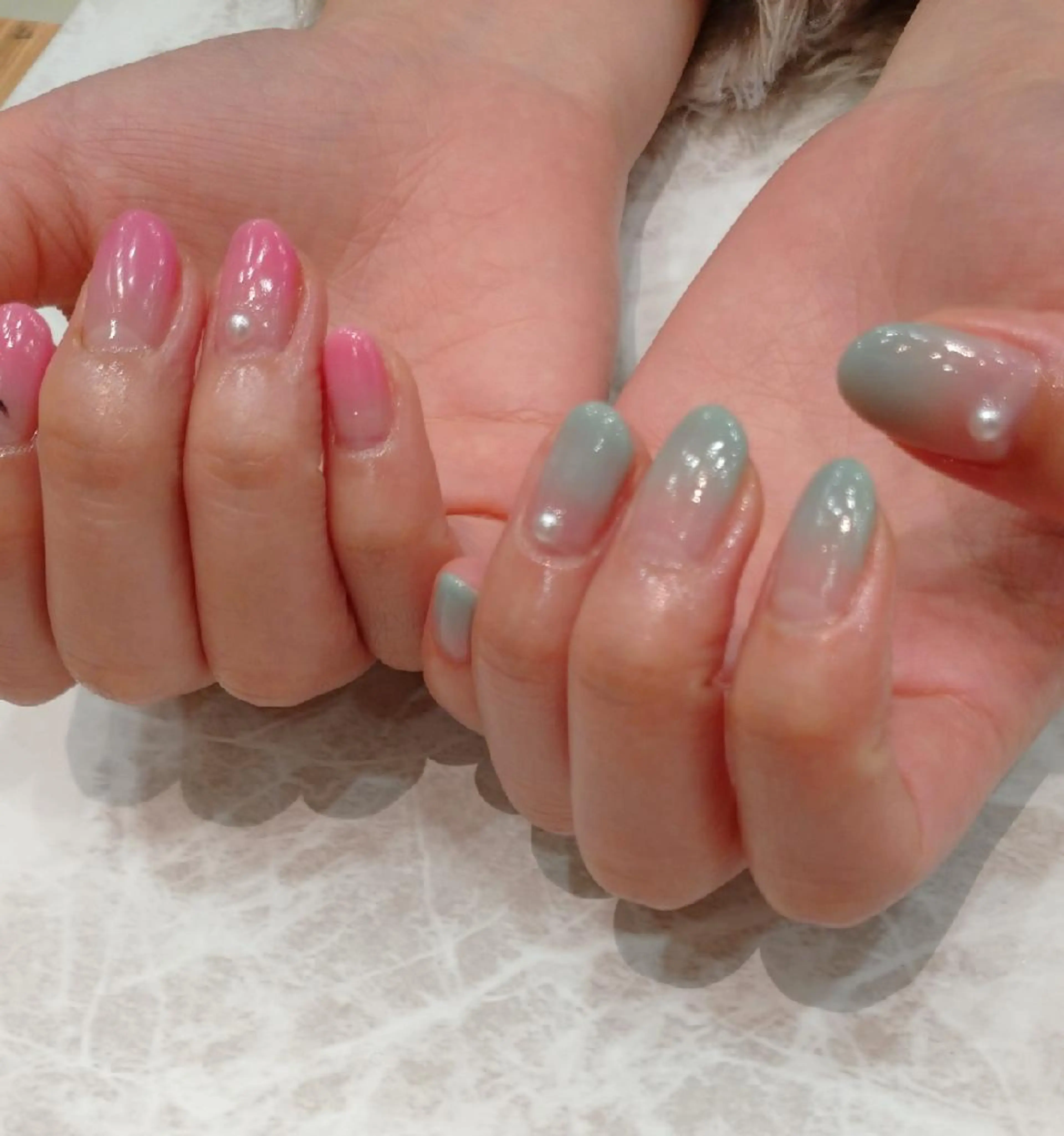 ネイル グラデーション 會田 瑠衣のネイルデザイン