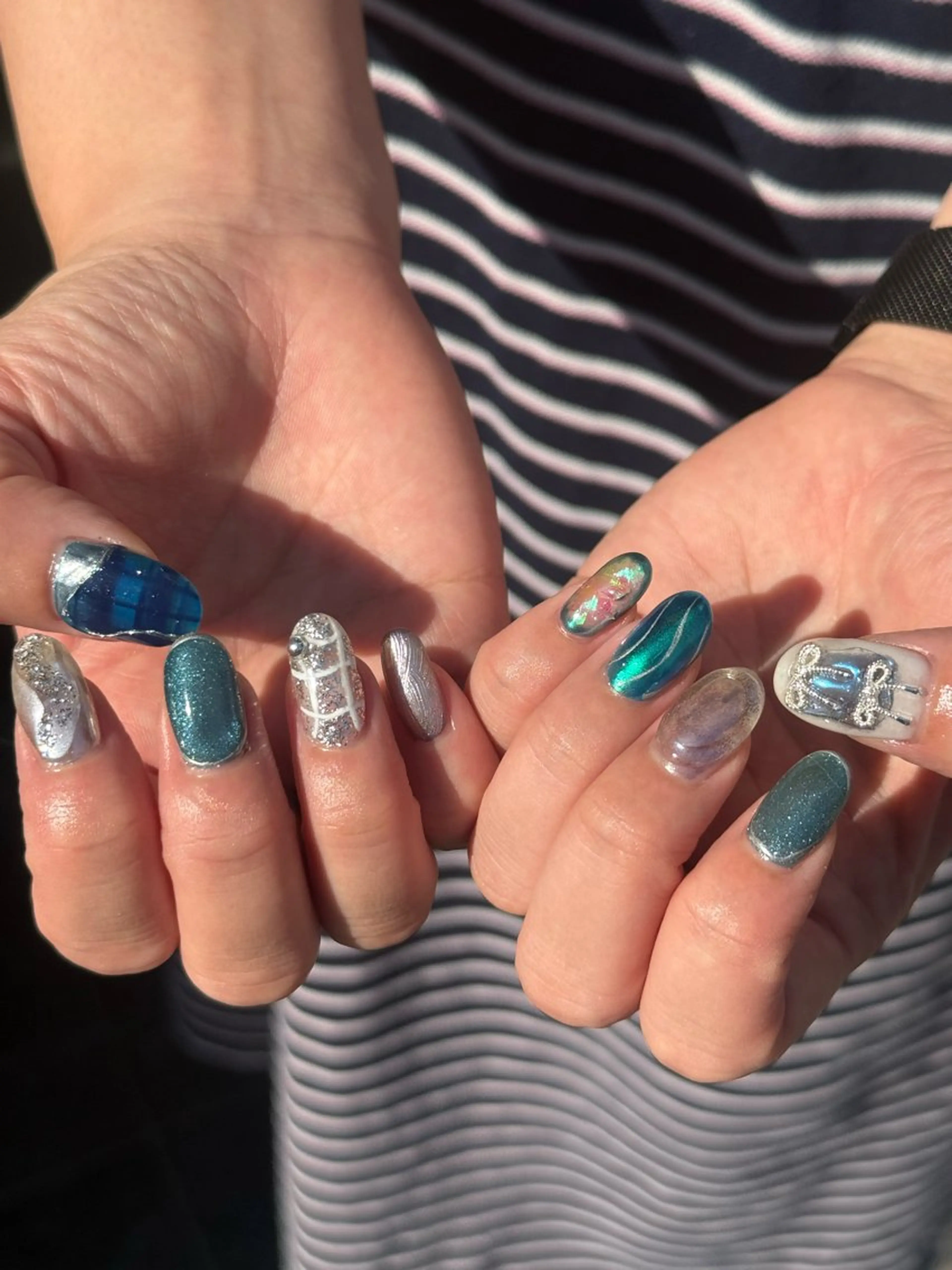 ネイル neouv所属・NEOUV_ mikuのネイルデザイン