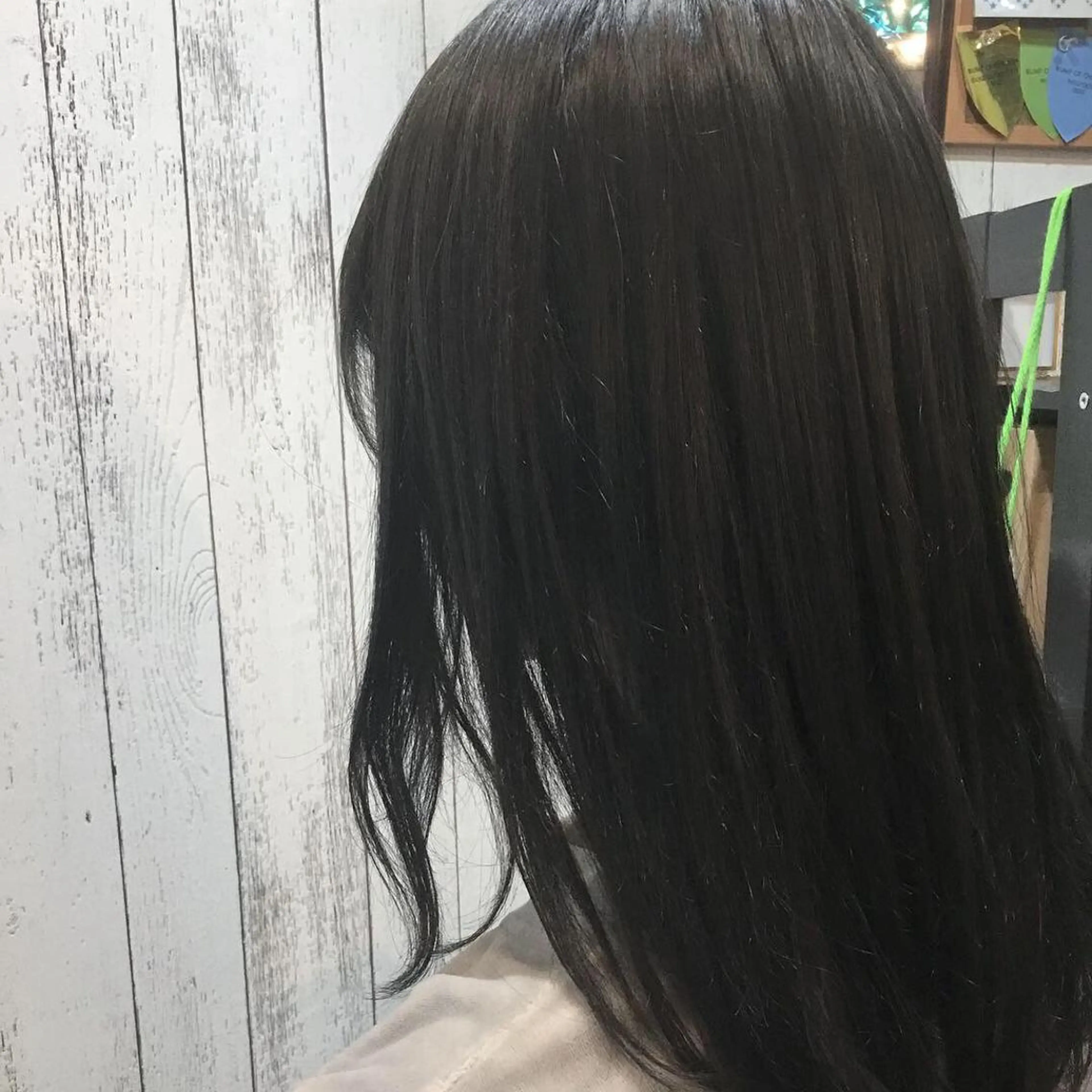 セミロング カラー パーマ embrace エンブレイスのヘアスタイル