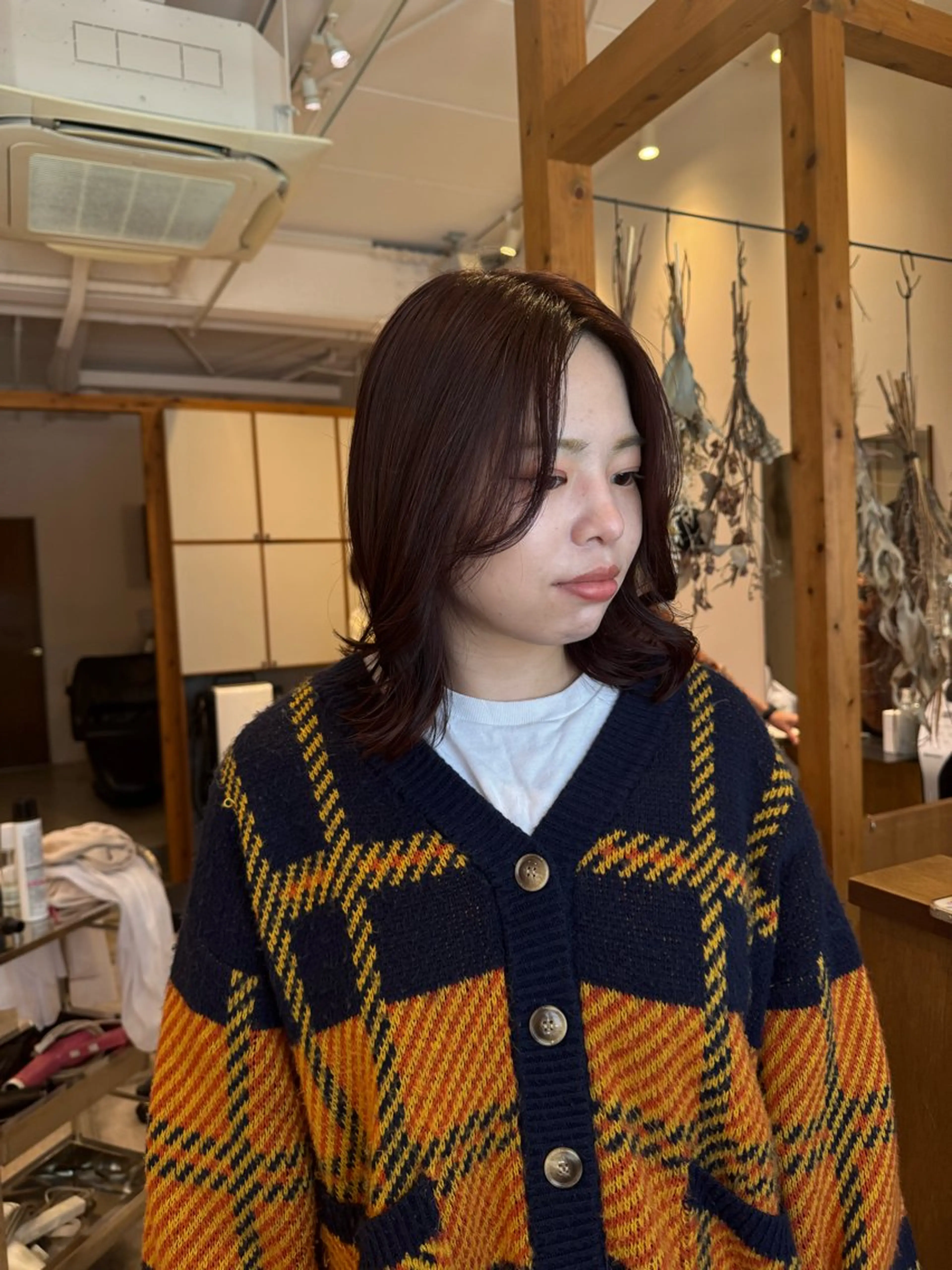 ミディアム カラー ブラウンカラー ピンクカラー ピンクブラウン カット ヘアカラー トリートメント ENIF 大島 芽生のヘアスタイル