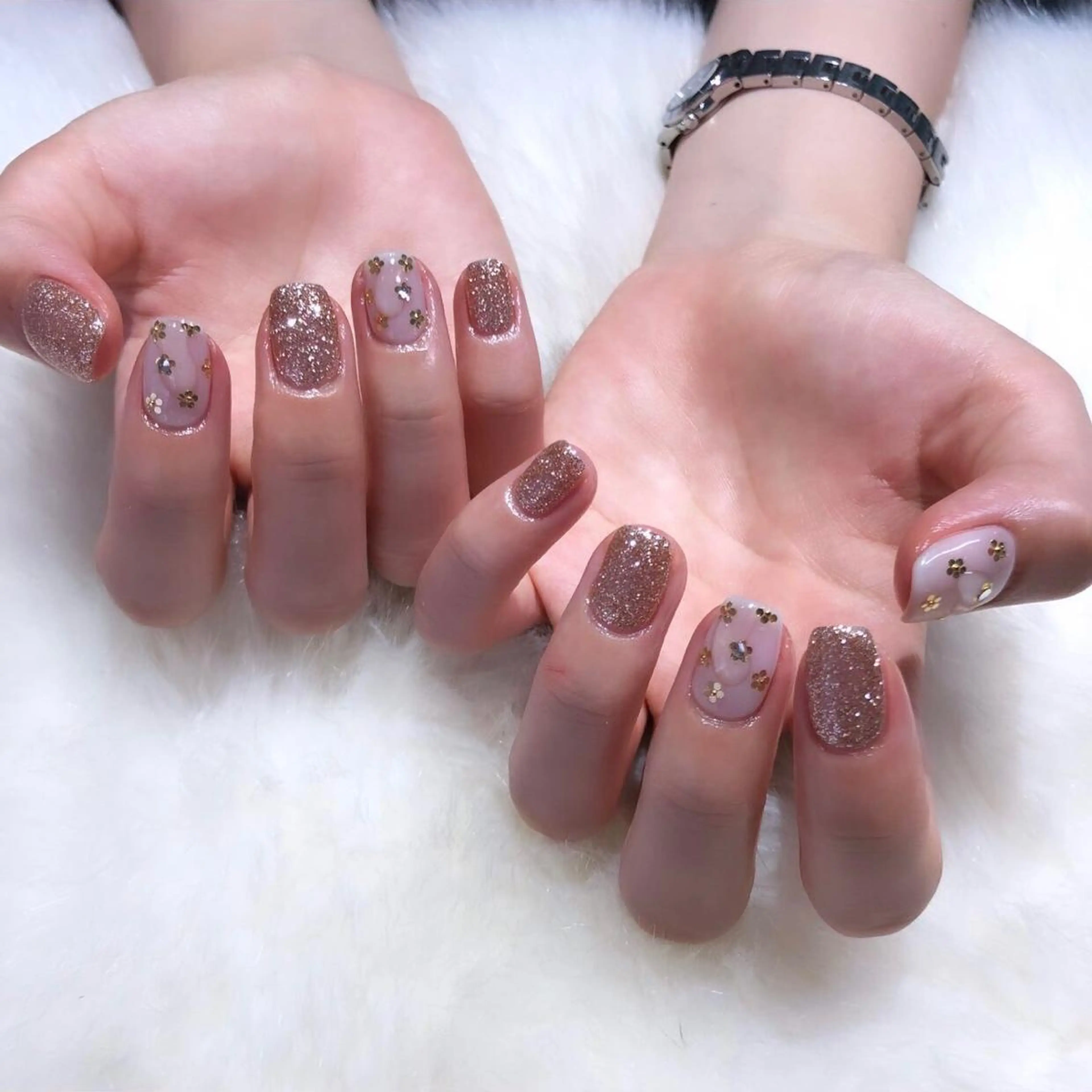 ネイル ハンドネイル フットネイル ハンドケア Nes.Nail所属・Miyagi Asamiのネイルデザイン