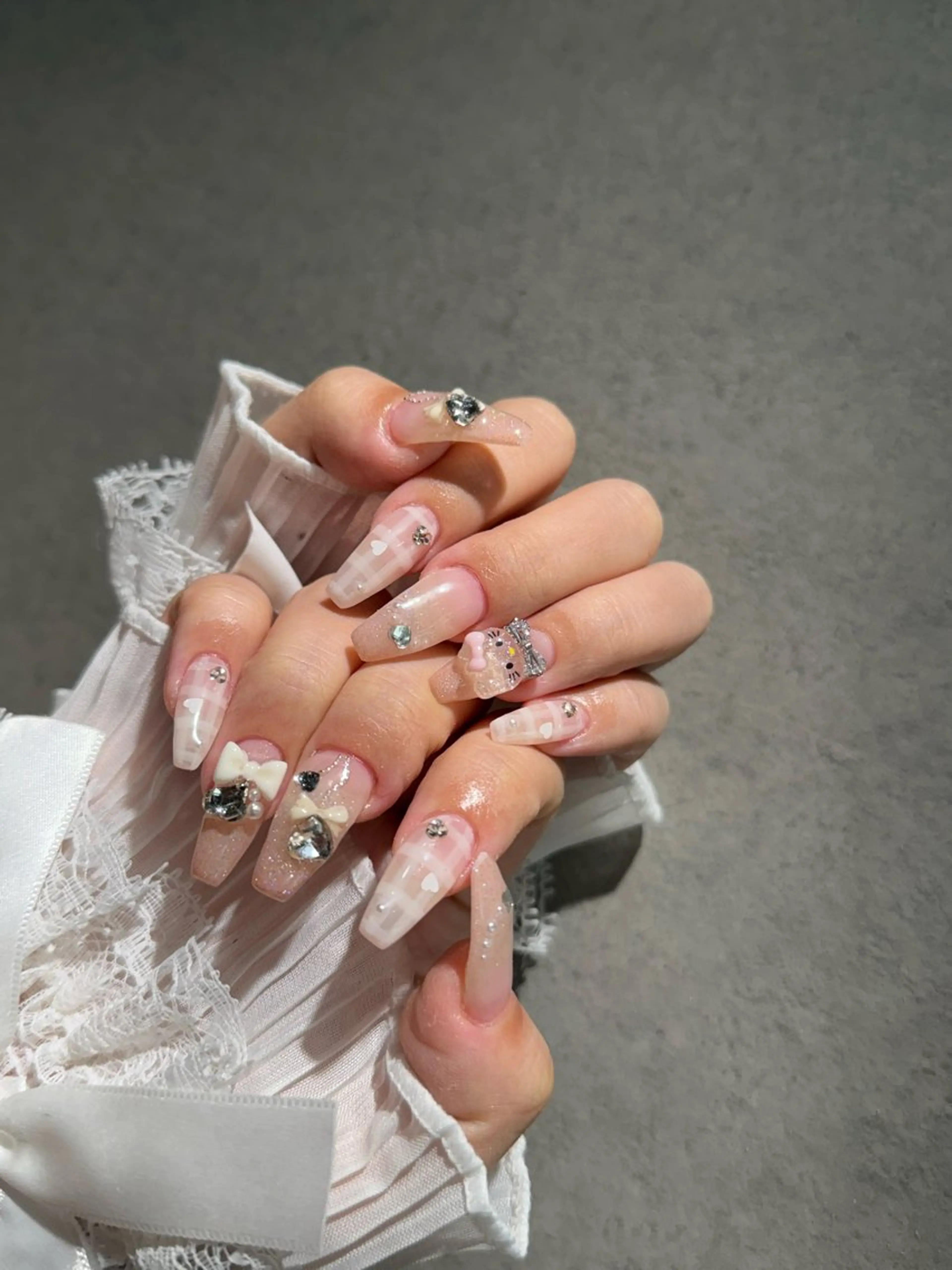 ネイル I-nailロング /ワンホン/キラキラのネイルデザイン