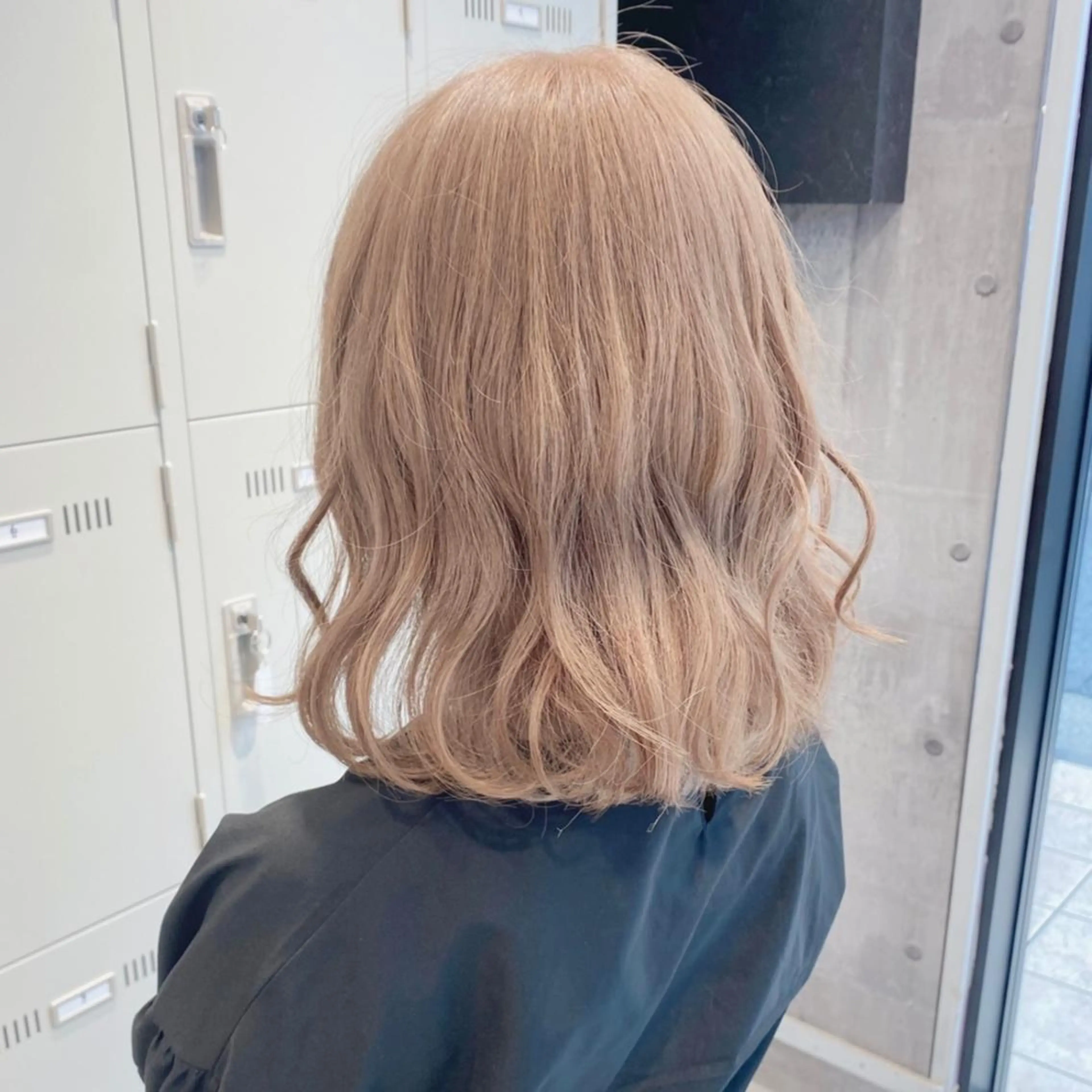 ミディアム カラー ヘアアレンジ メンズ キッズ お悩み解決美容師 💐AMIのヘアスタイル