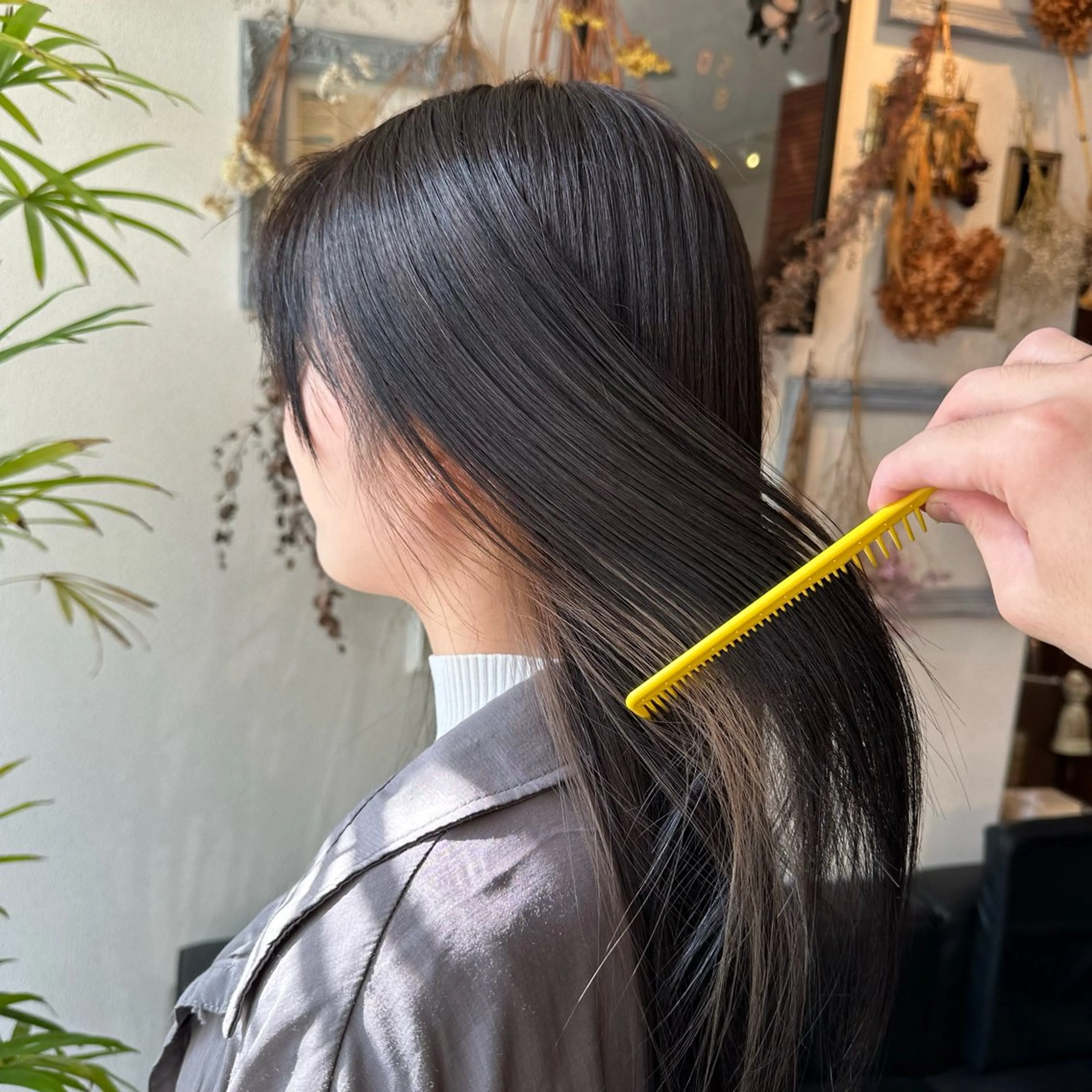 ロング カラー インナーカラー ヘアカラー インナーカラー指名 No.1菊池柊真のヘアスタイル