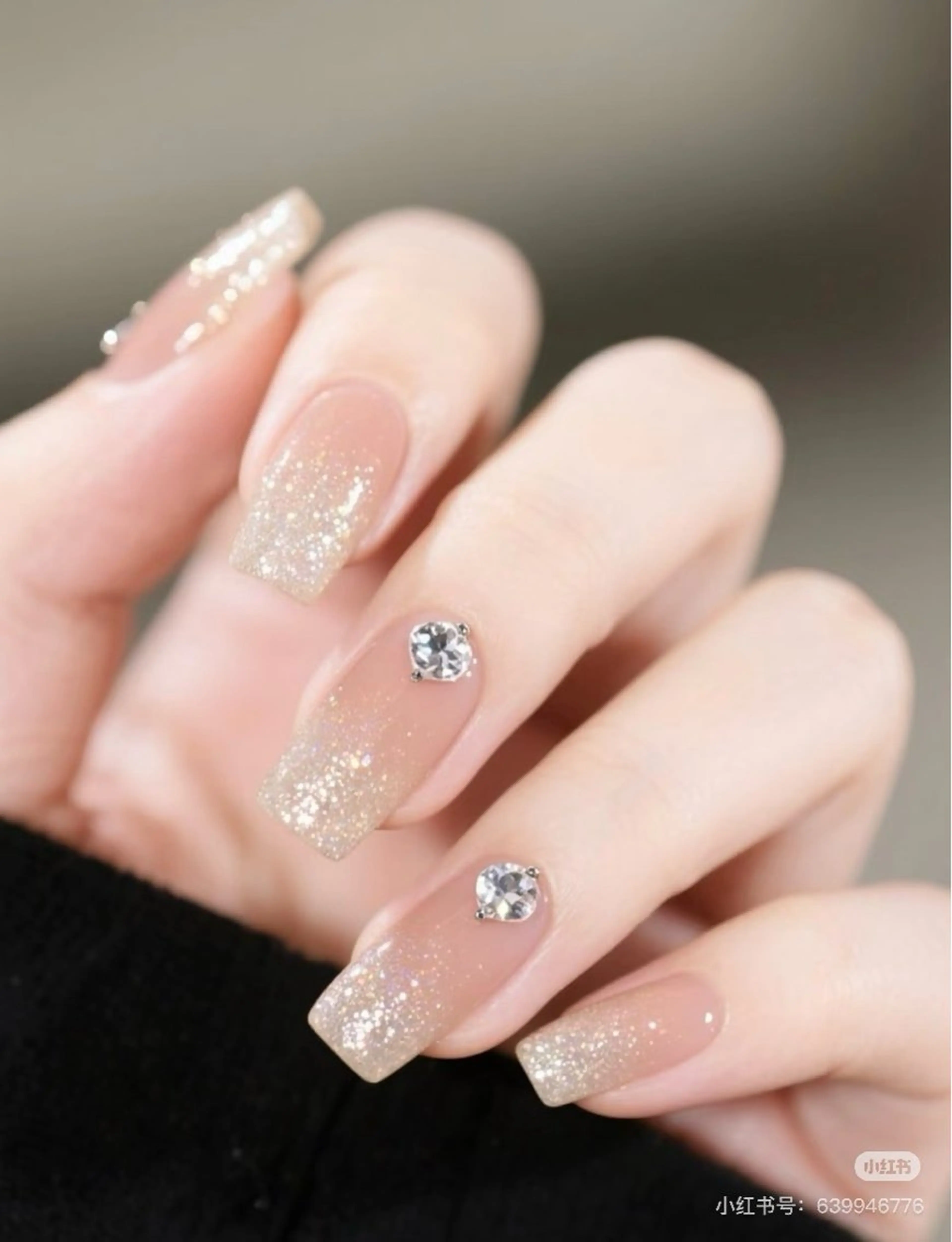 【10本長さだし】（オフなし）ラメグラデーション ￥3980の写真