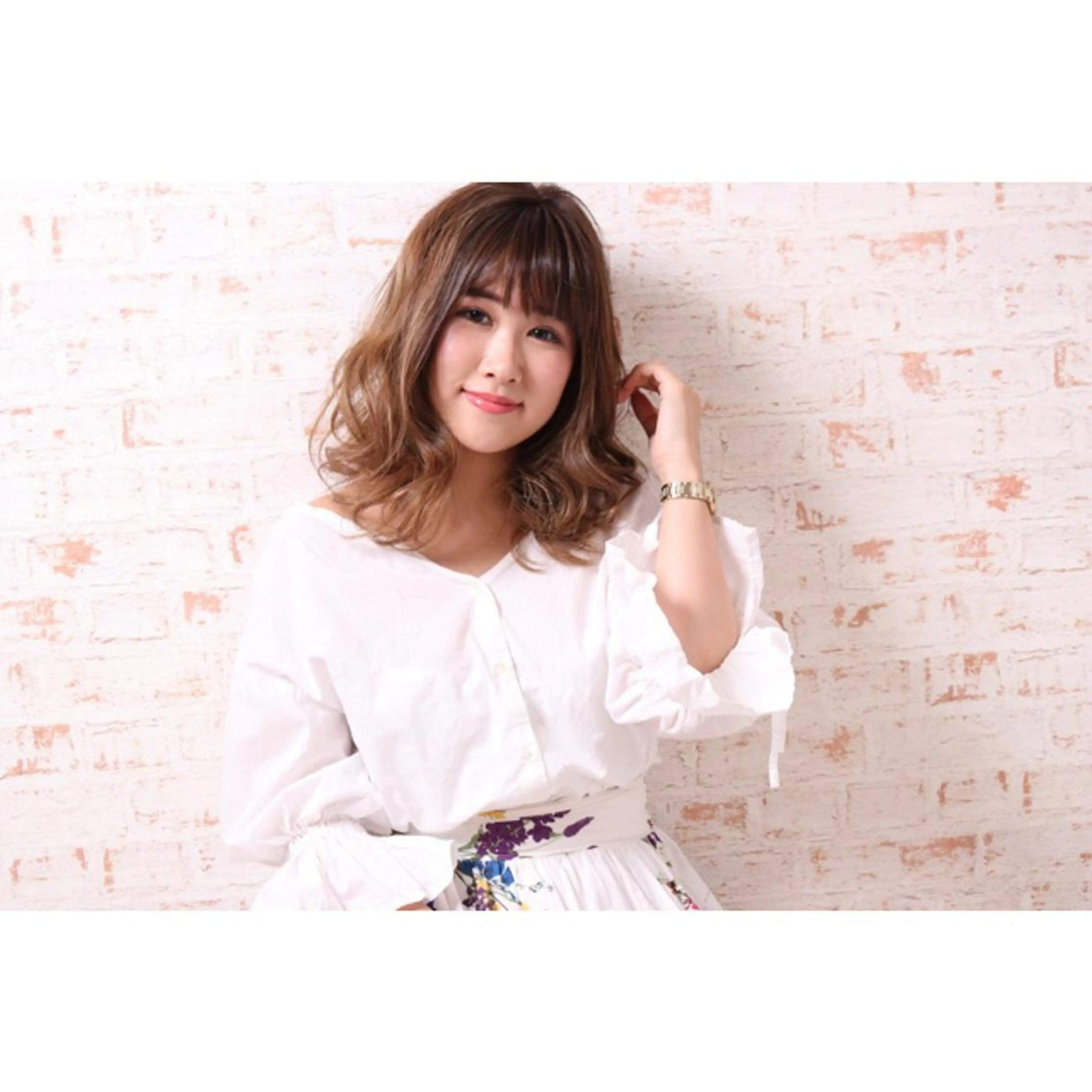 ミディアム KAIzen. tomoのヘアスタイル